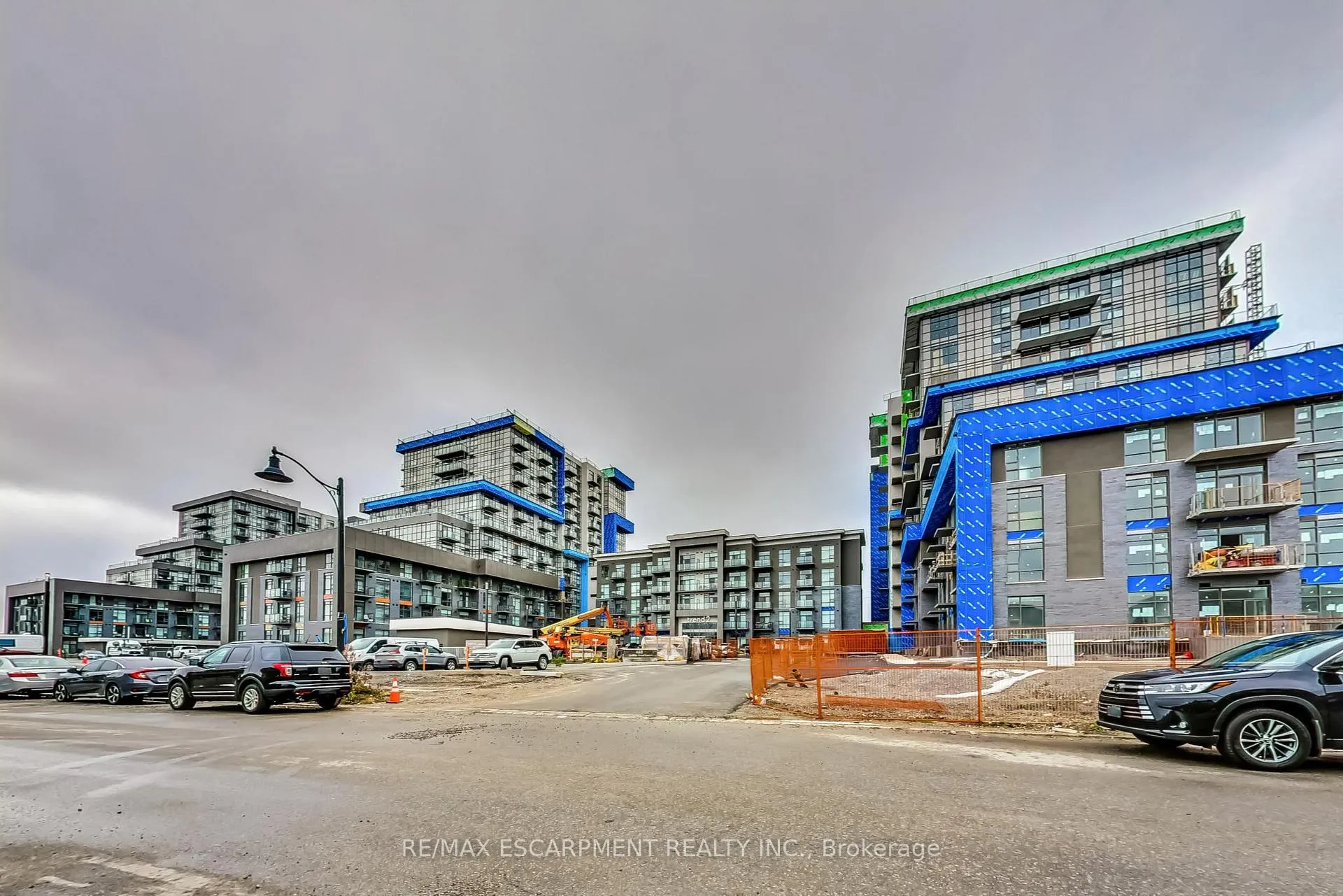 Photo 4 of Unit 1211, 460 Dundas Street E, Hamilton, Waterdown — HOMEH