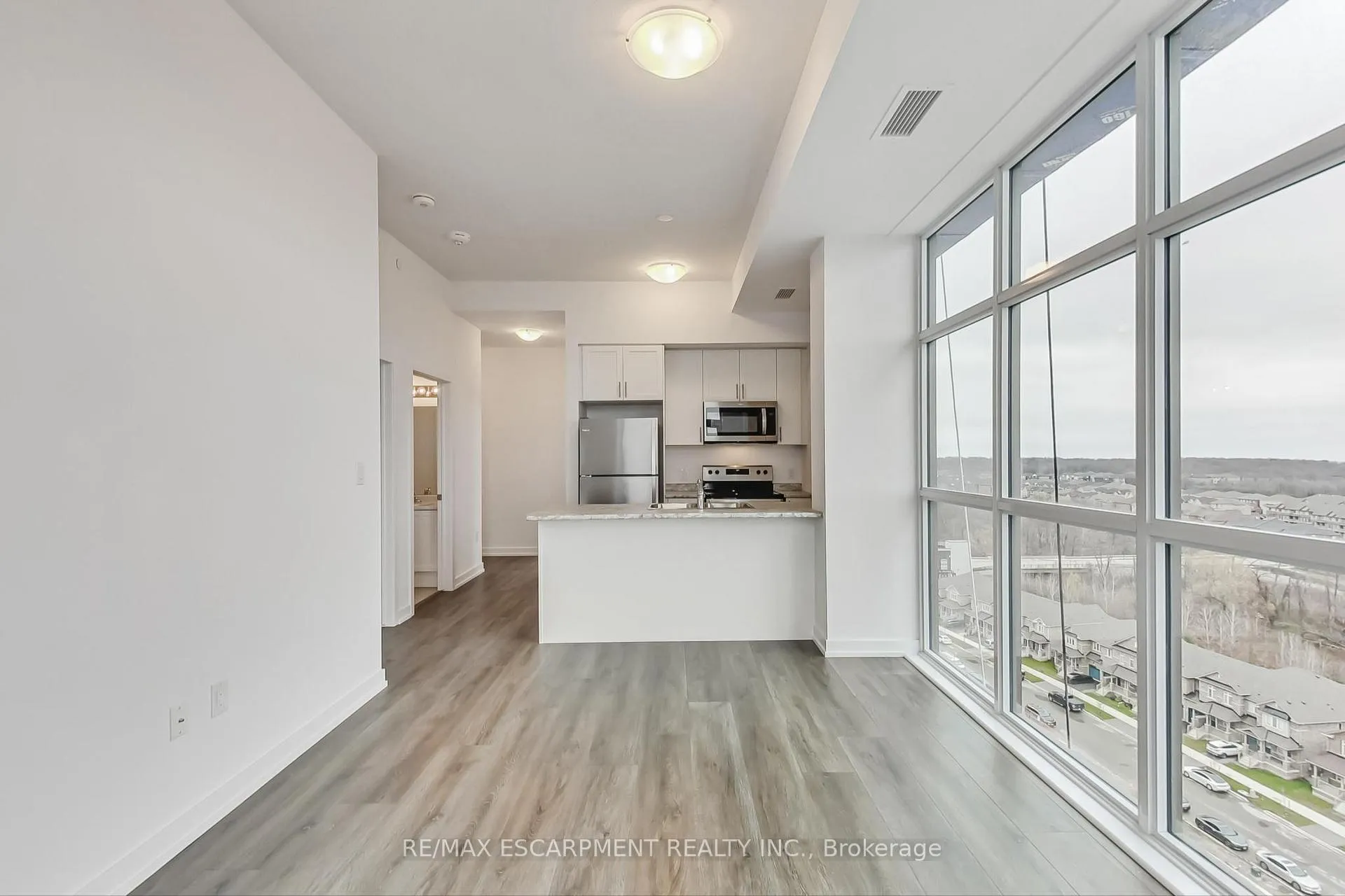 Photo 13 of Unit 1211, 460 Dundas Street E, Hamilton, Waterdown — HOMEH