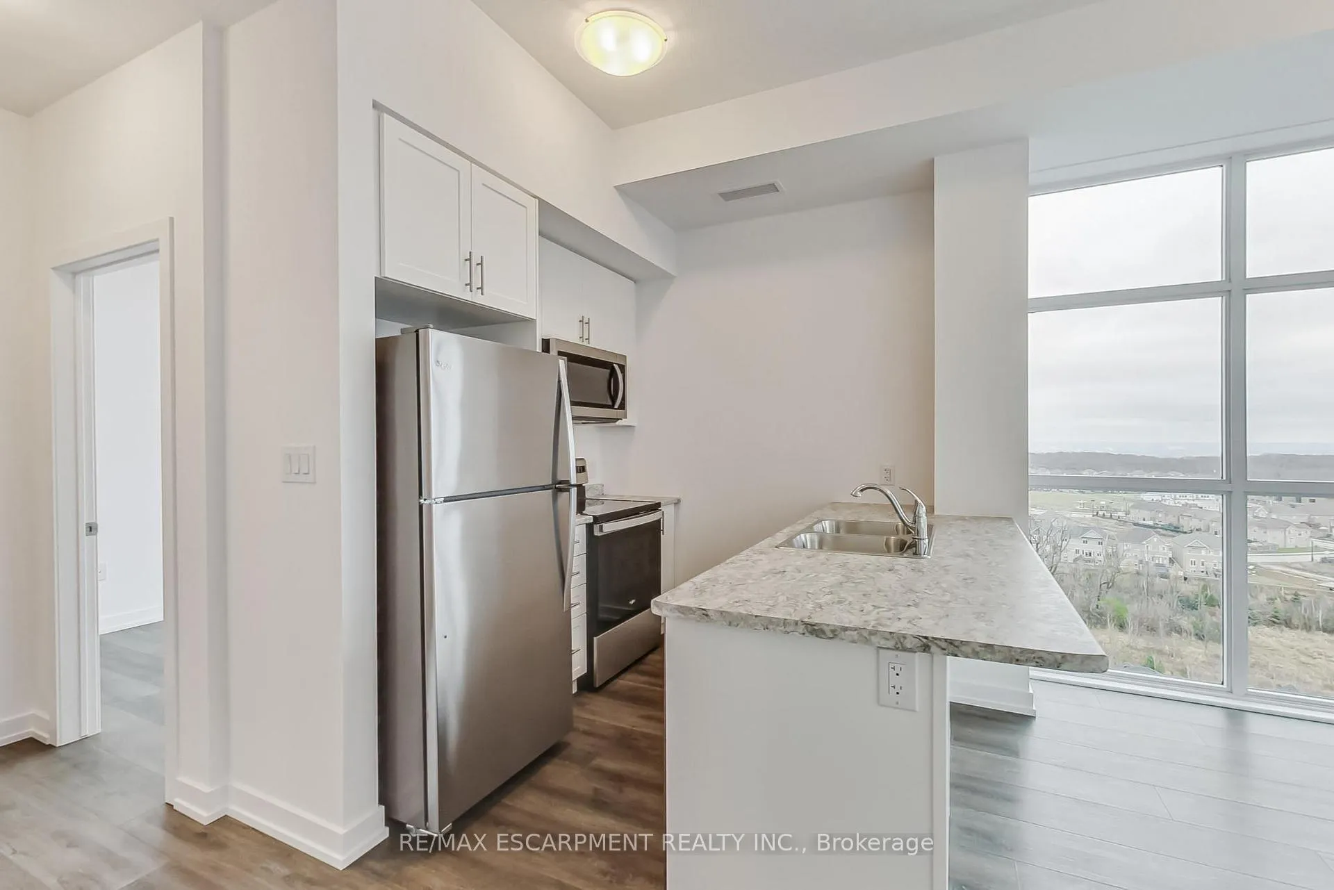 Photo 15 of Unit 1211, 460 Dundas Street E, Hamilton, Waterdown — HOMEH