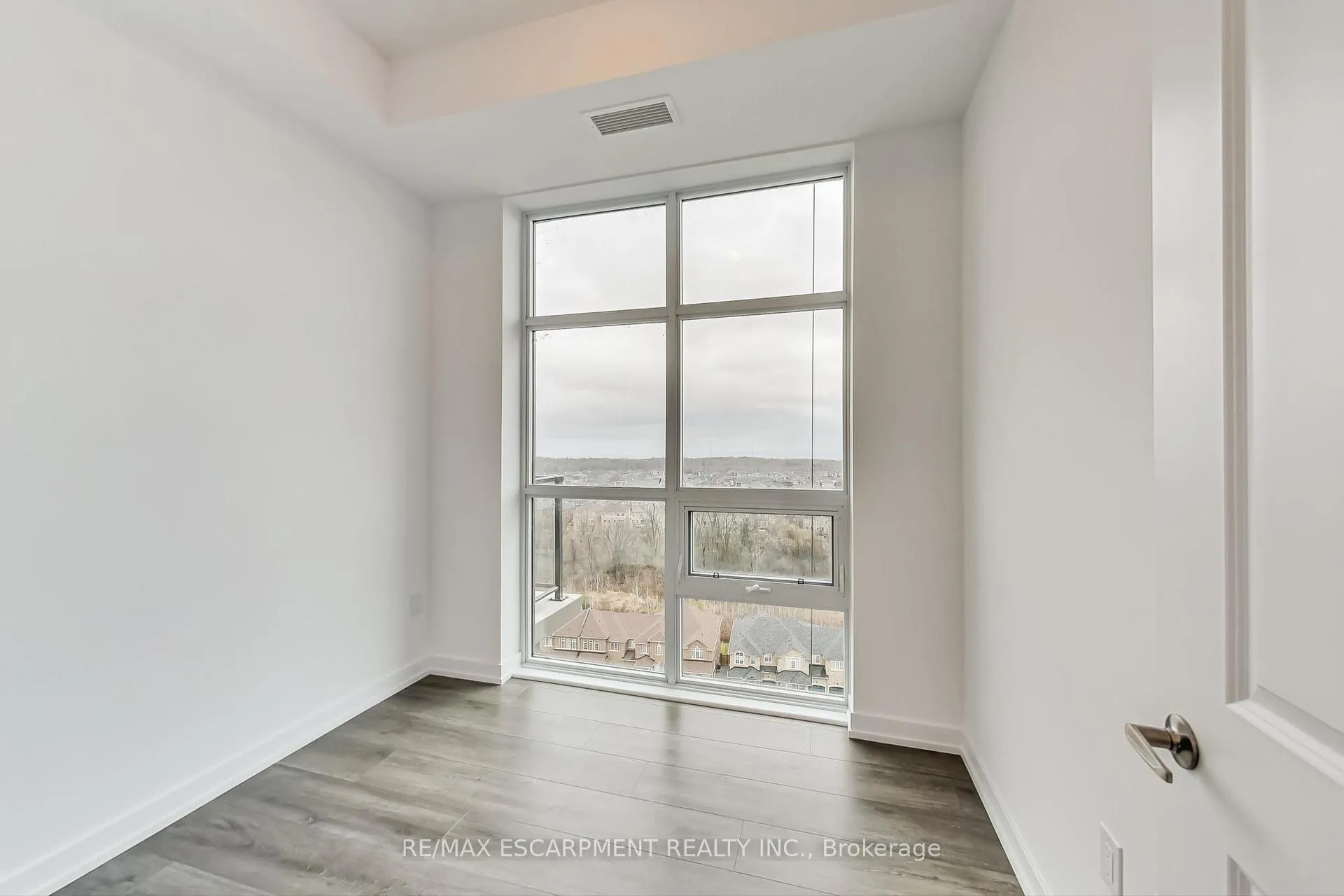 Photo 22 of Unit 1211, 460 Dundas Street E, Hamilton, Waterdown — HOMEH
