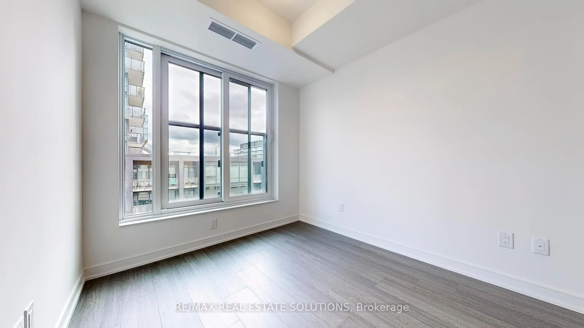 Photo 7 of Unit 510, 425 Front Street E, Toronto, Waterfront Communities — HOMEH