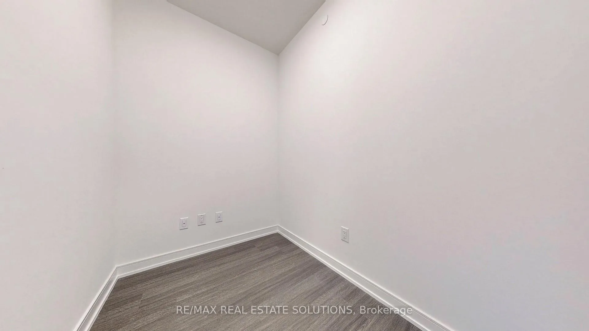 Photo 13 of Unit 510, 425 Front Street E, Toronto, Waterfront Communities — HOMEH