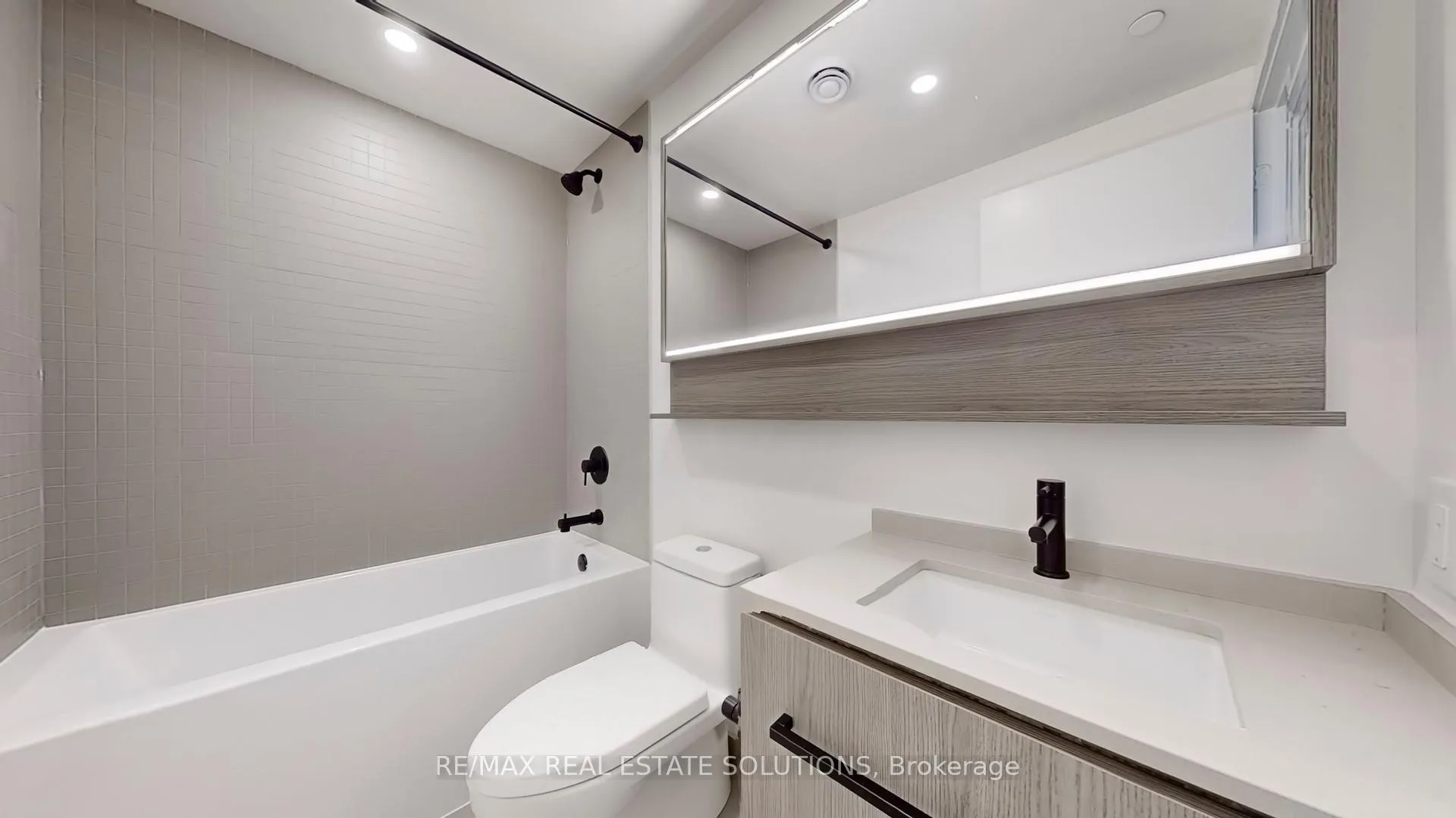 Photo 14 of Unit 510, 425 Front Street E, Toronto, Waterfront Communities — HOMEH