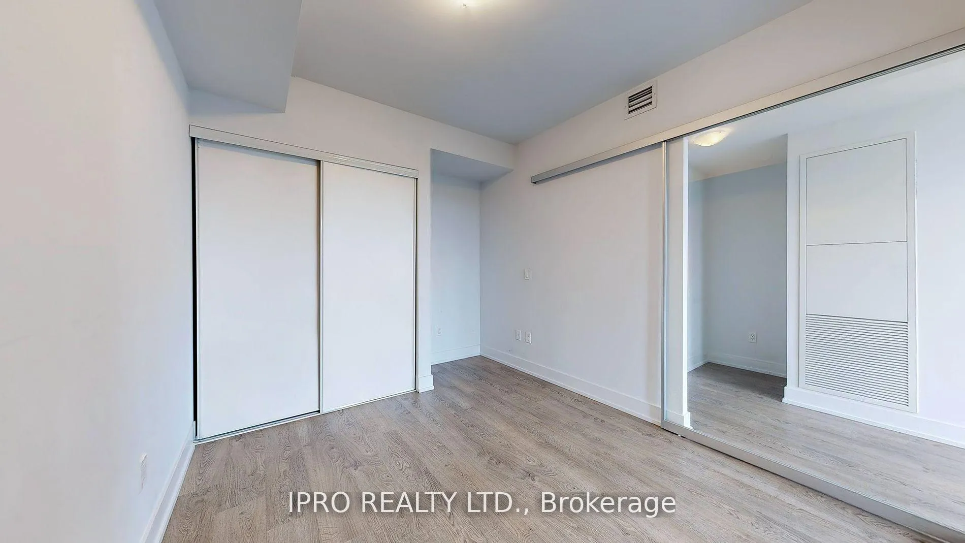 Photo 12 of Unit 1821, 2550 Simcoe Street N, Oshawa, Windfields — HOMEH