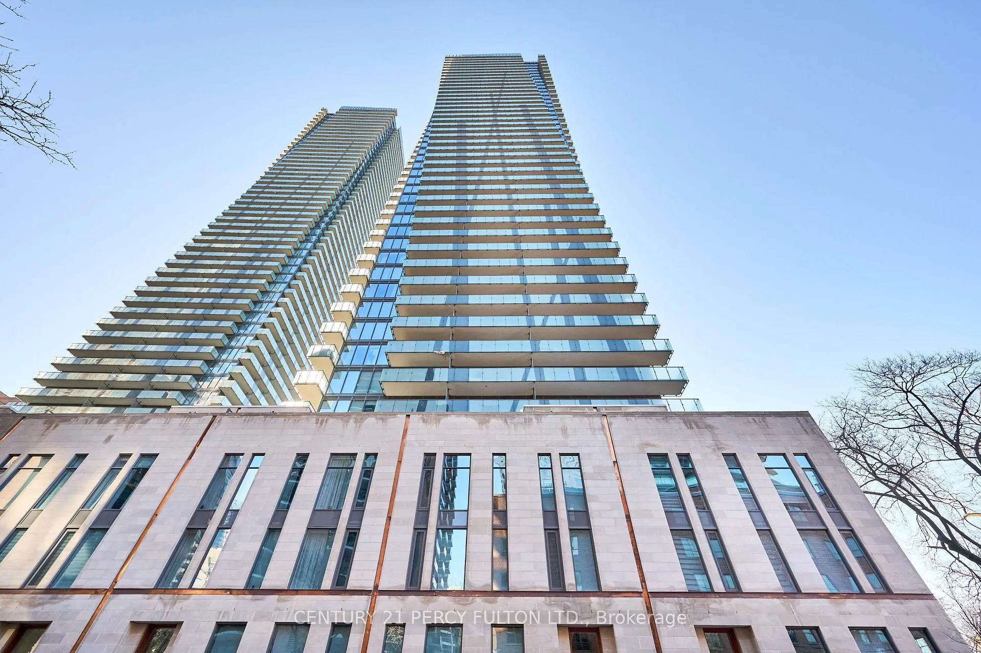 Front of Unit 4309, 65 St Mary Street