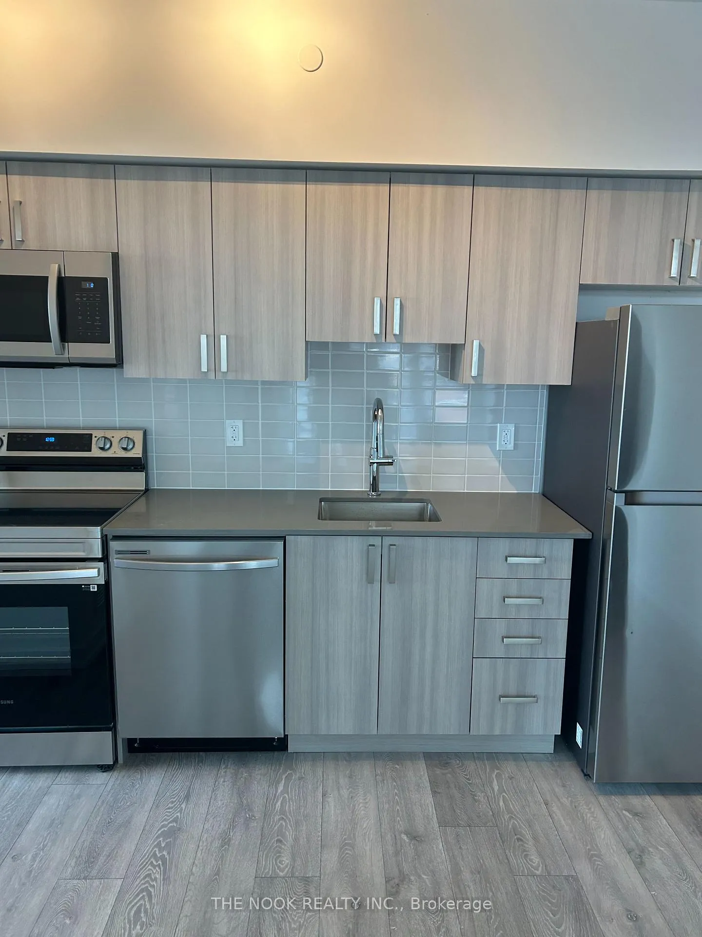 Photo 4 of Unit 2208, 1455 Celebration Drive, Pickering, Bay Ridges — HOMEH