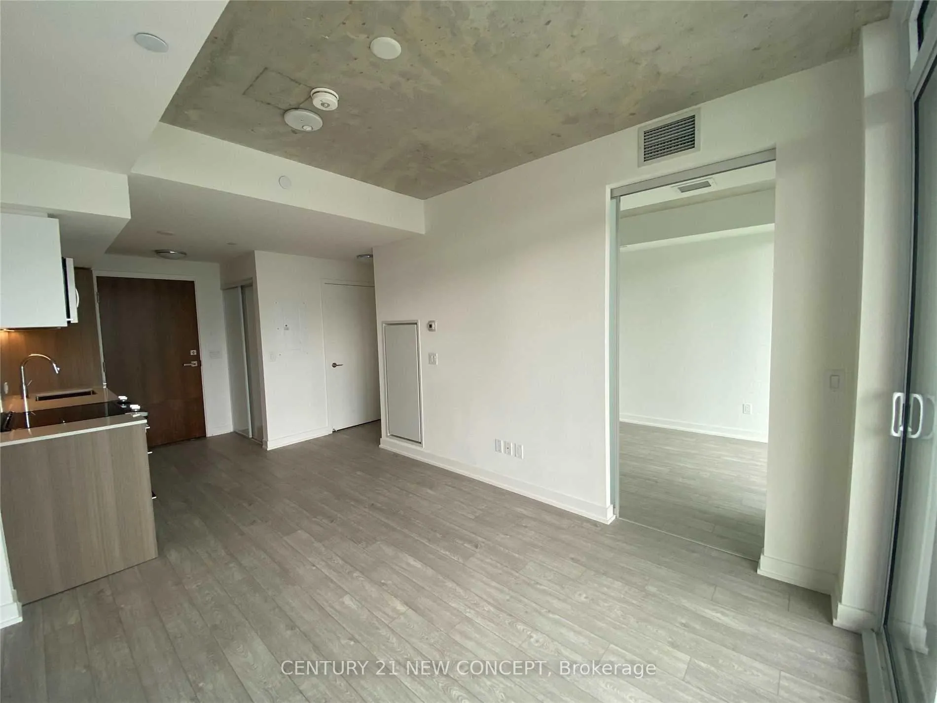 Front of Unit 913, 30 Baseball Place