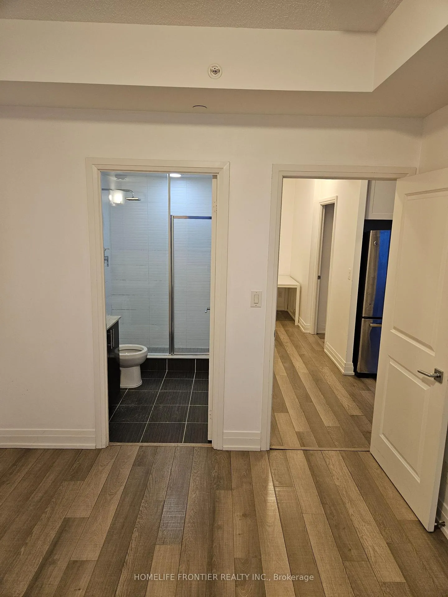 Photo 7 of Unit 612, 7167 Yonge Street, Markham, Grandview — HOMEH