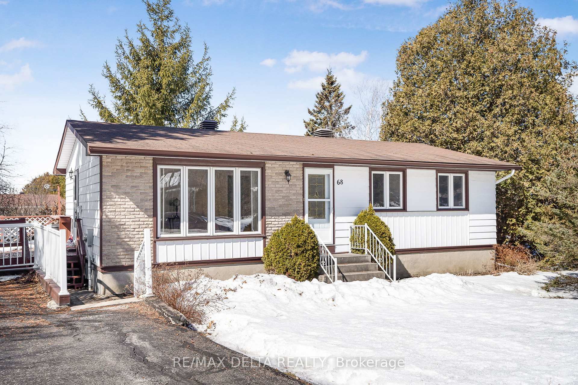 Photo 1 of 68 Home Avenue, Champlain, Vankleek Hill — HOMEH