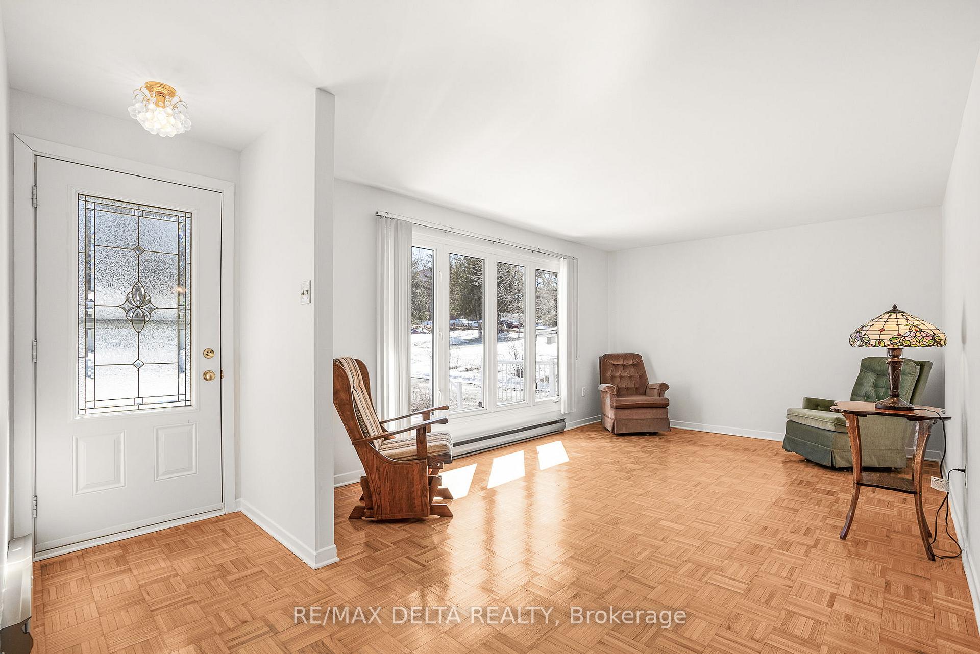 Photo 5 of 68 Home Avenue, Champlain, Vankleek Hill — HOMEH