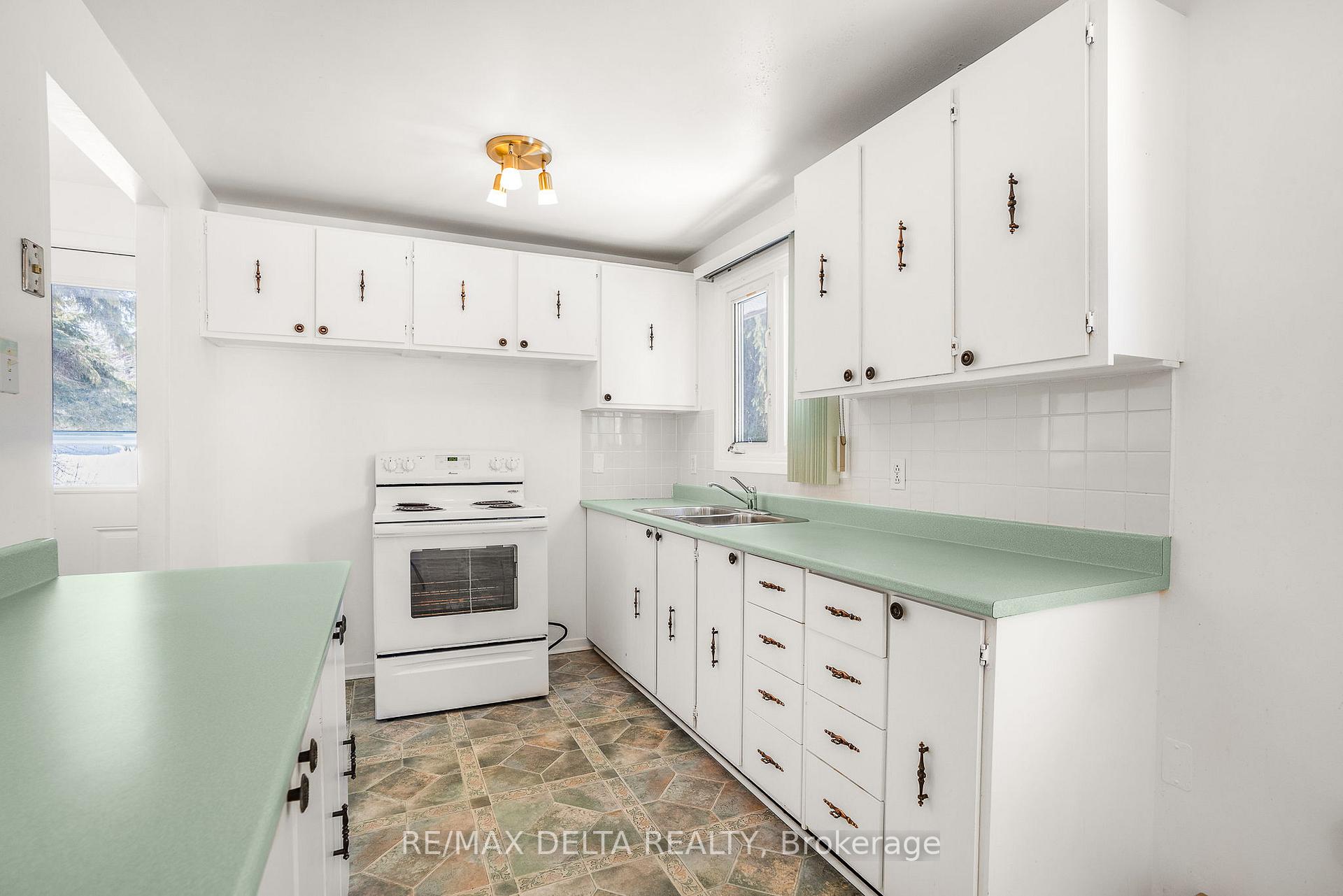 Photo 15 of 68 Home Avenue, Champlain, Vankleek Hill — HOMEH