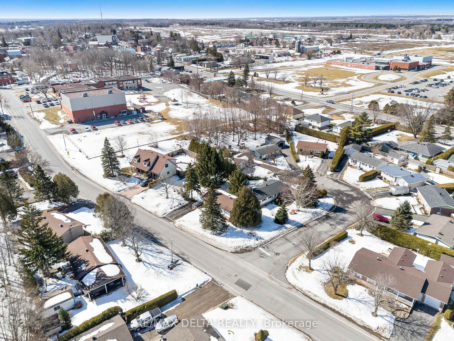 Photo 28 of 68 Home Avenue, Champlain, Vankleek Hill — HOMEH