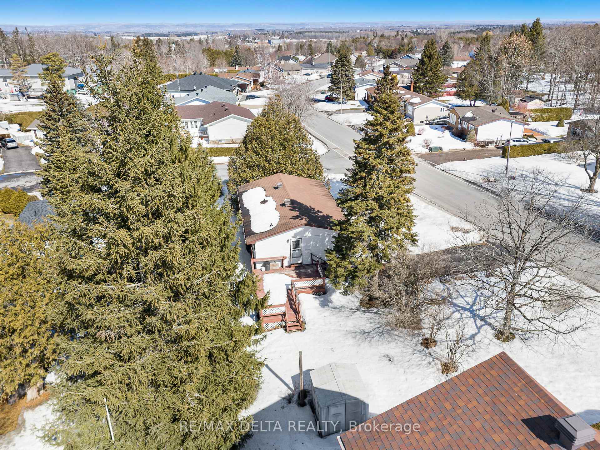 Photo 32 of 68 Home Avenue, Champlain, Vankleek Hill — HOMEH