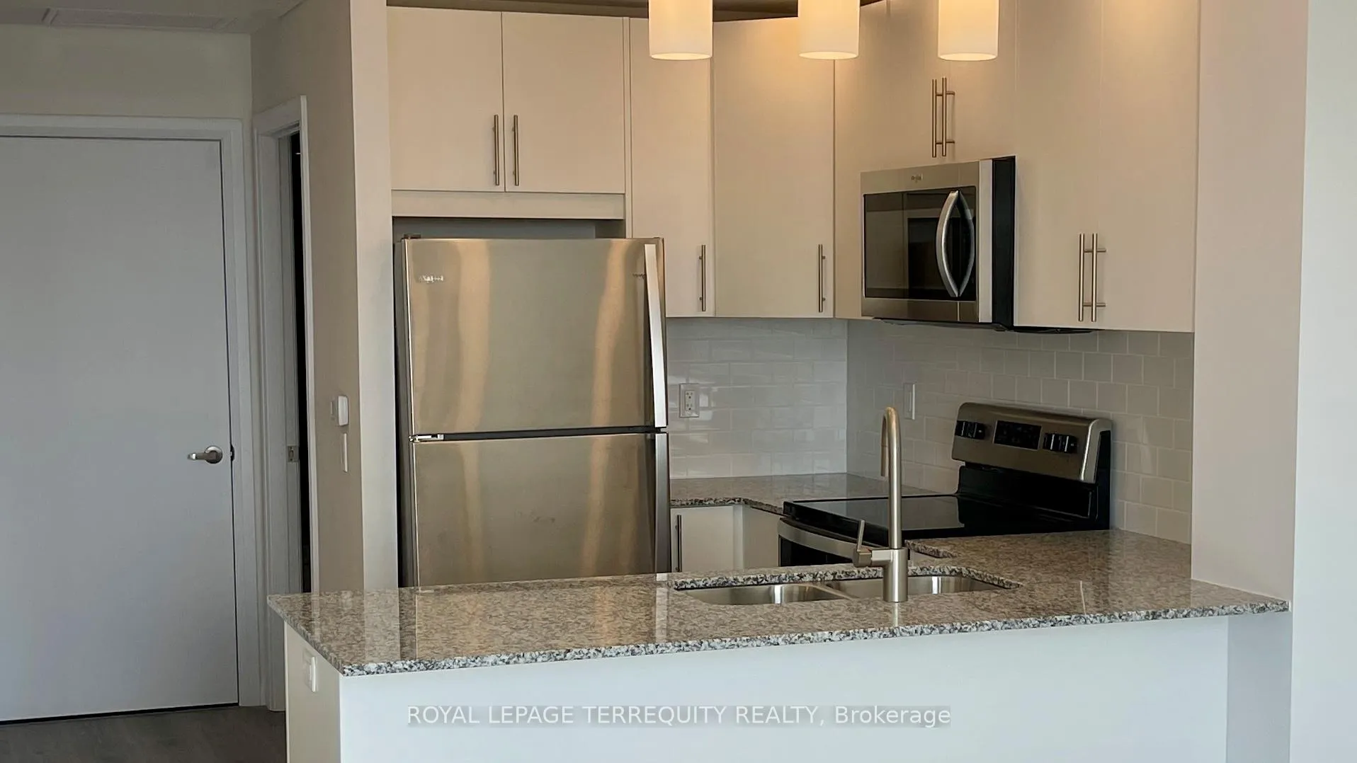 Photo 14 of Unit 2607, 60 Charles Street W, Kitchener, City Commercial Core — HOMEH