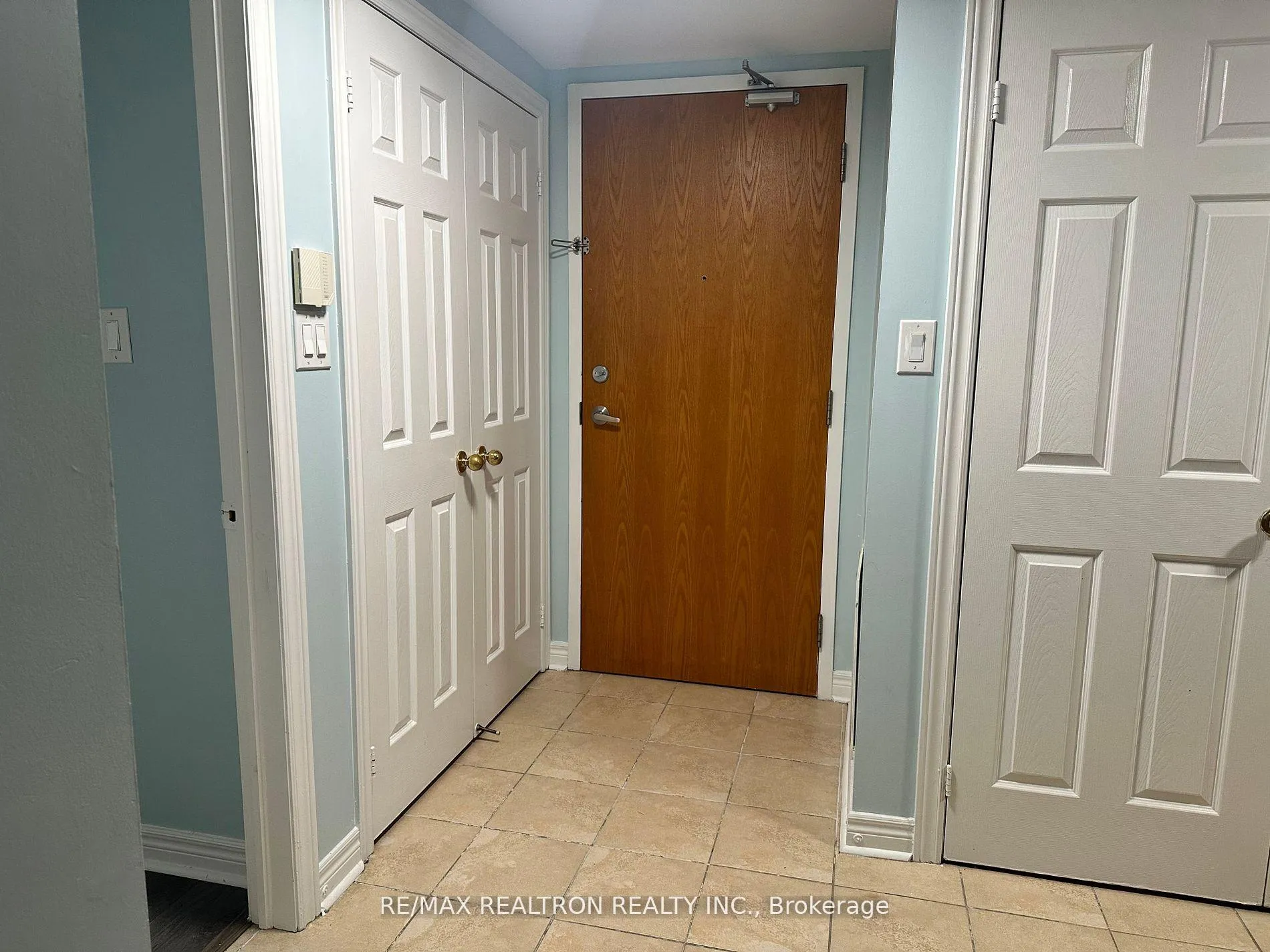 Photo 2 of Unit 117, 7428 Markham Road, Markham, Middlefield — HOMEH
