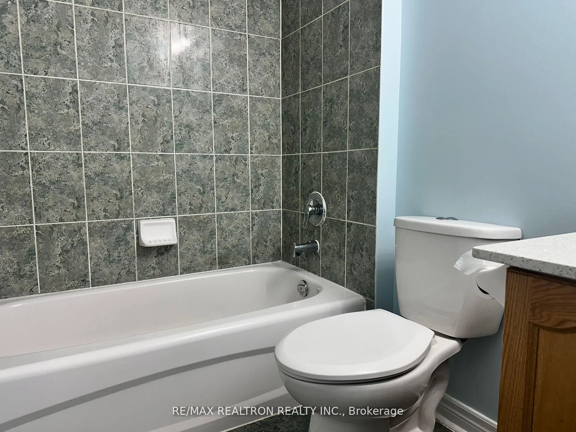 Photo 6 of Unit 117, 7428 Markham Road, Markham, Middlefield — HOMEH