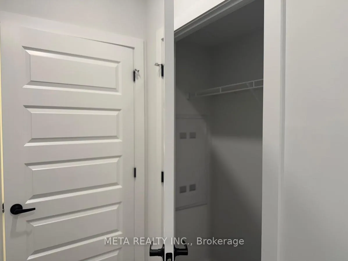 Photo 13 of Unit 507, 1000 Lackner Place, Kitchener — HOMEH