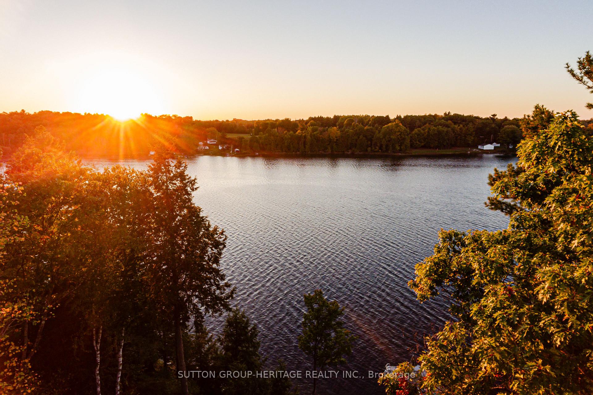 Photo 4 of 250 Younge Lane, Frontenac, Frontenac South — HOMEH