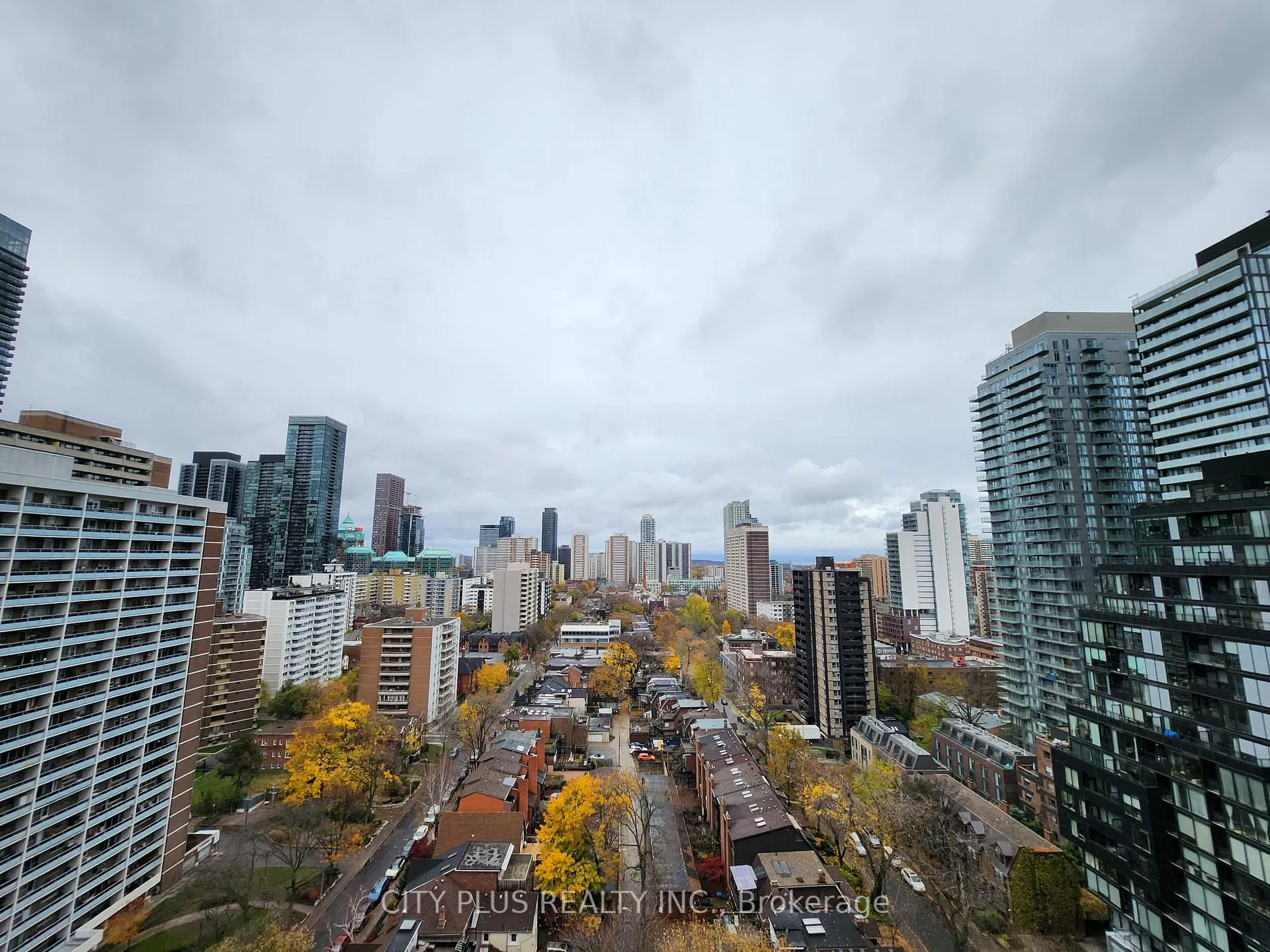 Photo 9 of Unit 1903, 3 Gloucester Street N, Toronto, Church-Yonge Corridor — HOMEH