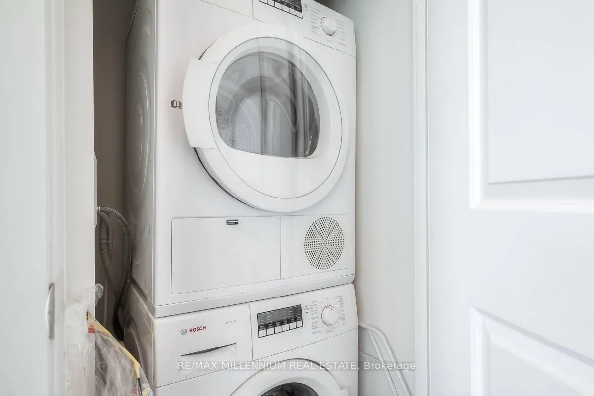 Photo 10 of Unit 3405, 1 The Esplanade N, Toronto, Waterfront Communities — HOMEH