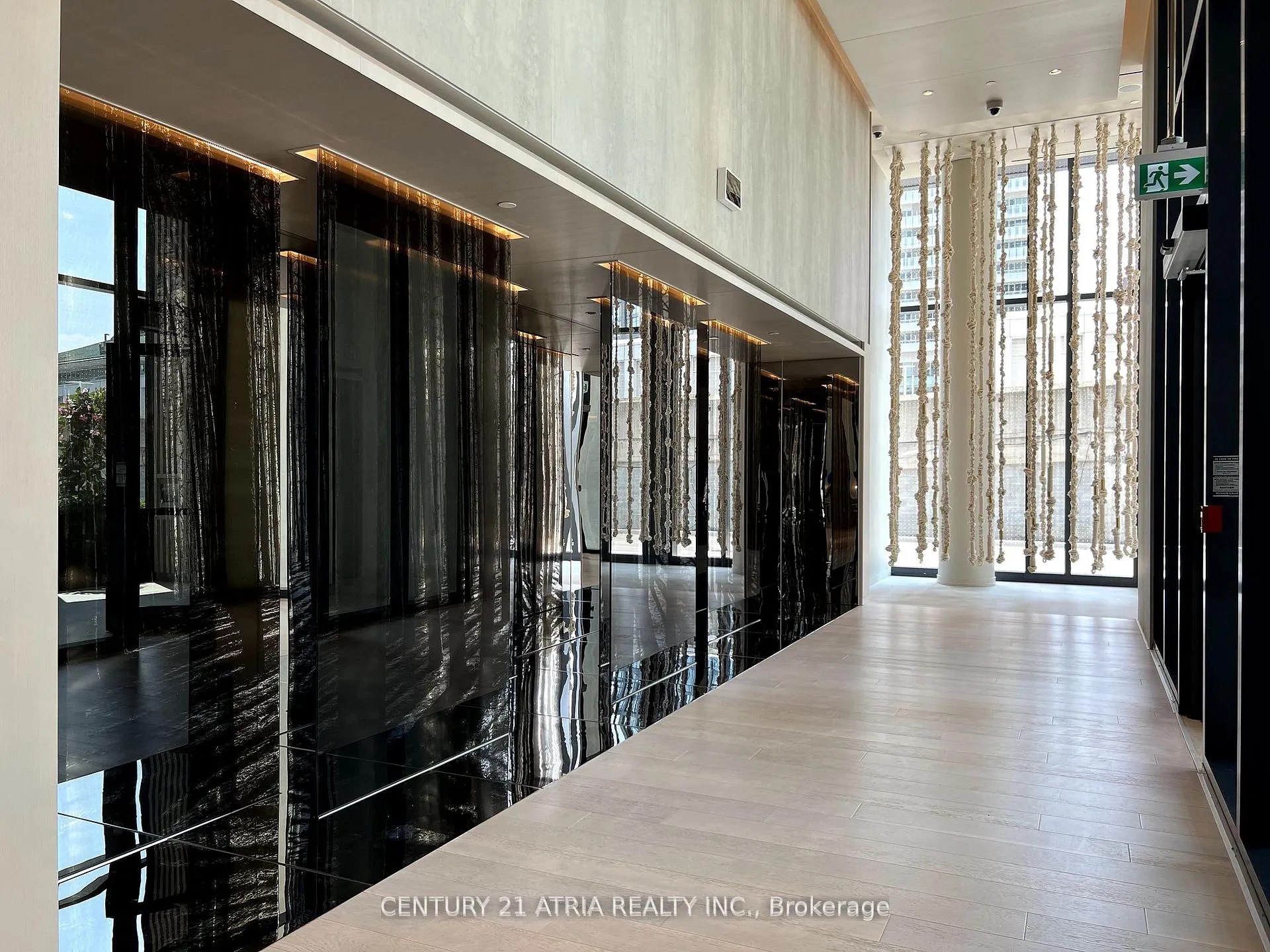 Photo 2 of Unit 5210, 138 Downes Street, Toronto, Waterfront Communities — HOMEH