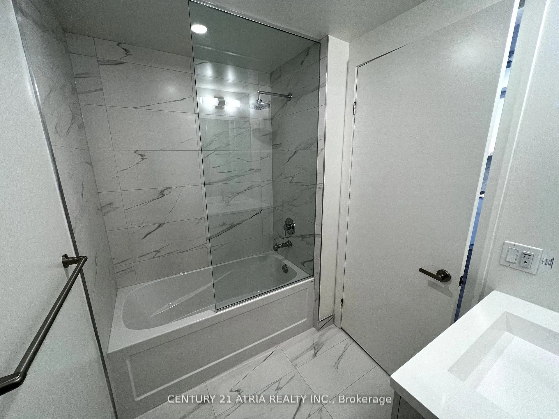 Photo 12 of Unit 5210, 138 Downes Street, Toronto, Waterfront Communities — HOMEH
