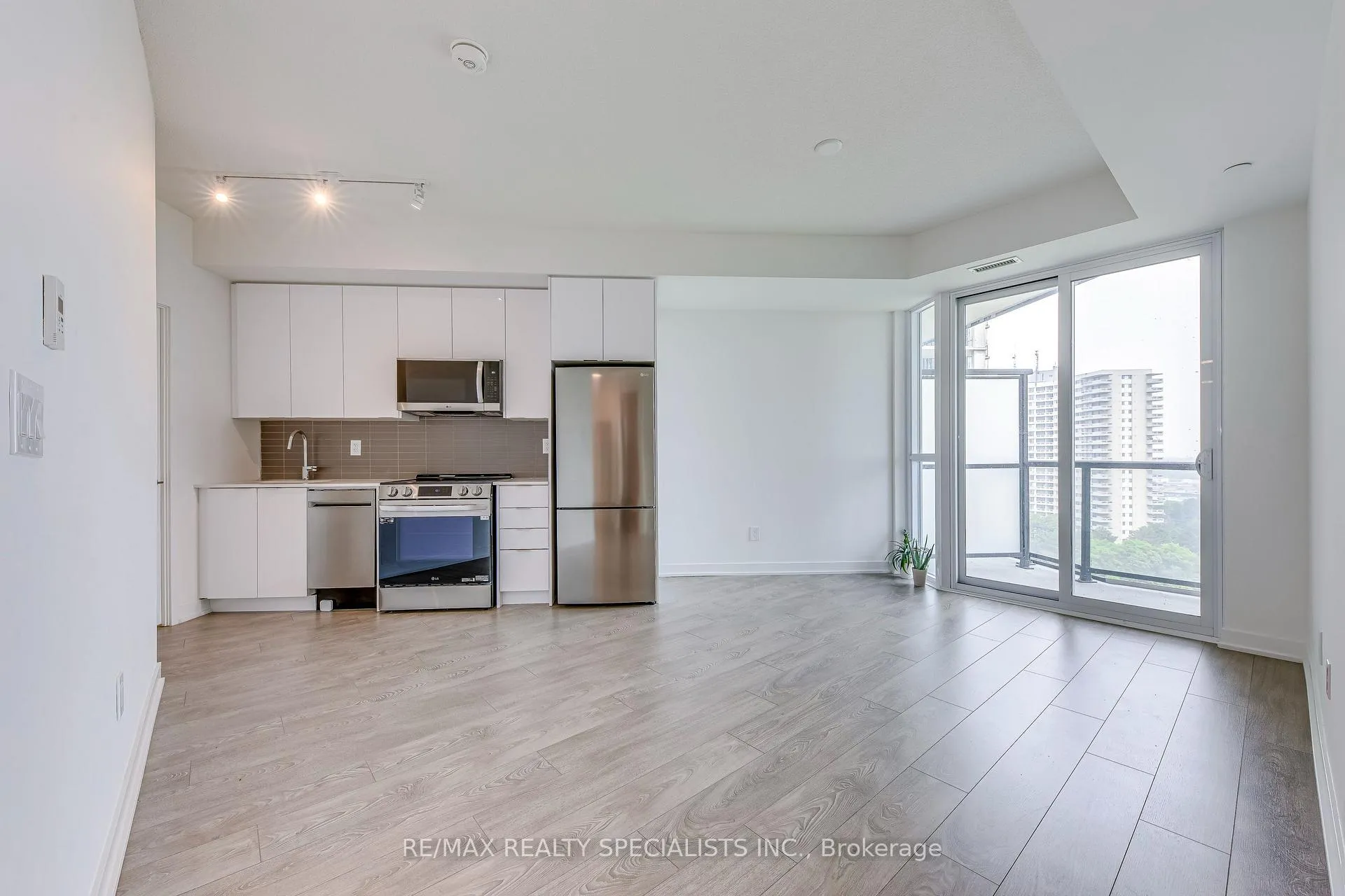 Photo 16 of Unit 1301, 225 Malta Avenue, Brampton, Fletcher's Creek South — HOMEH