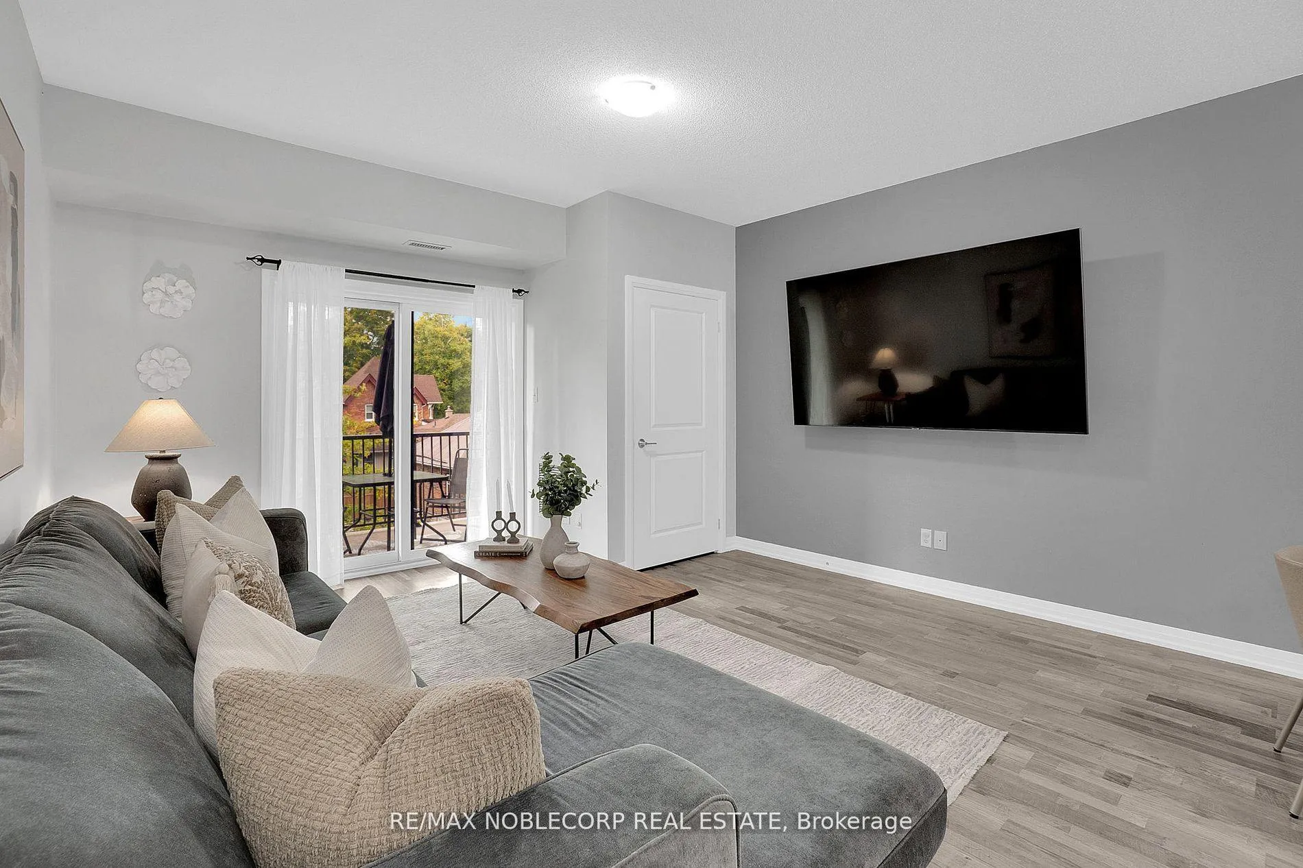 Photo 12 of Unit 206, 157 Wellington Street E, New Tecumseth, Alliston — HOMEH