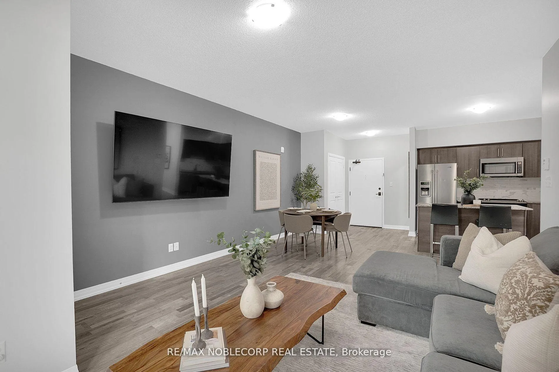 Photo 13 of Unit 206, 157 Wellington Street E, New Tecumseth, Alliston — HOMEH