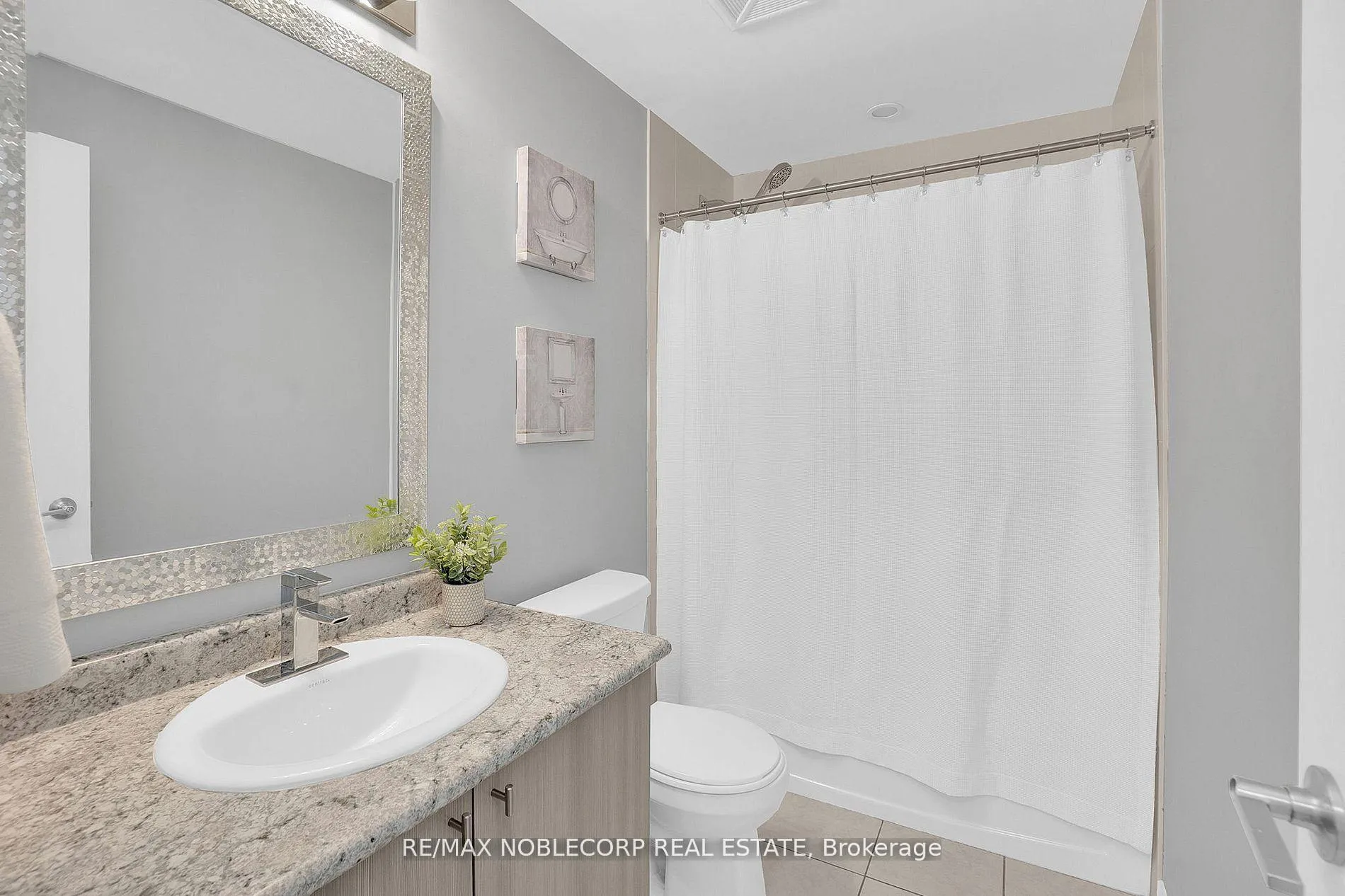 Photo 15 of Unit 206, 157 Wellington Street E, New Tecumseth, Alliston — HOMEH