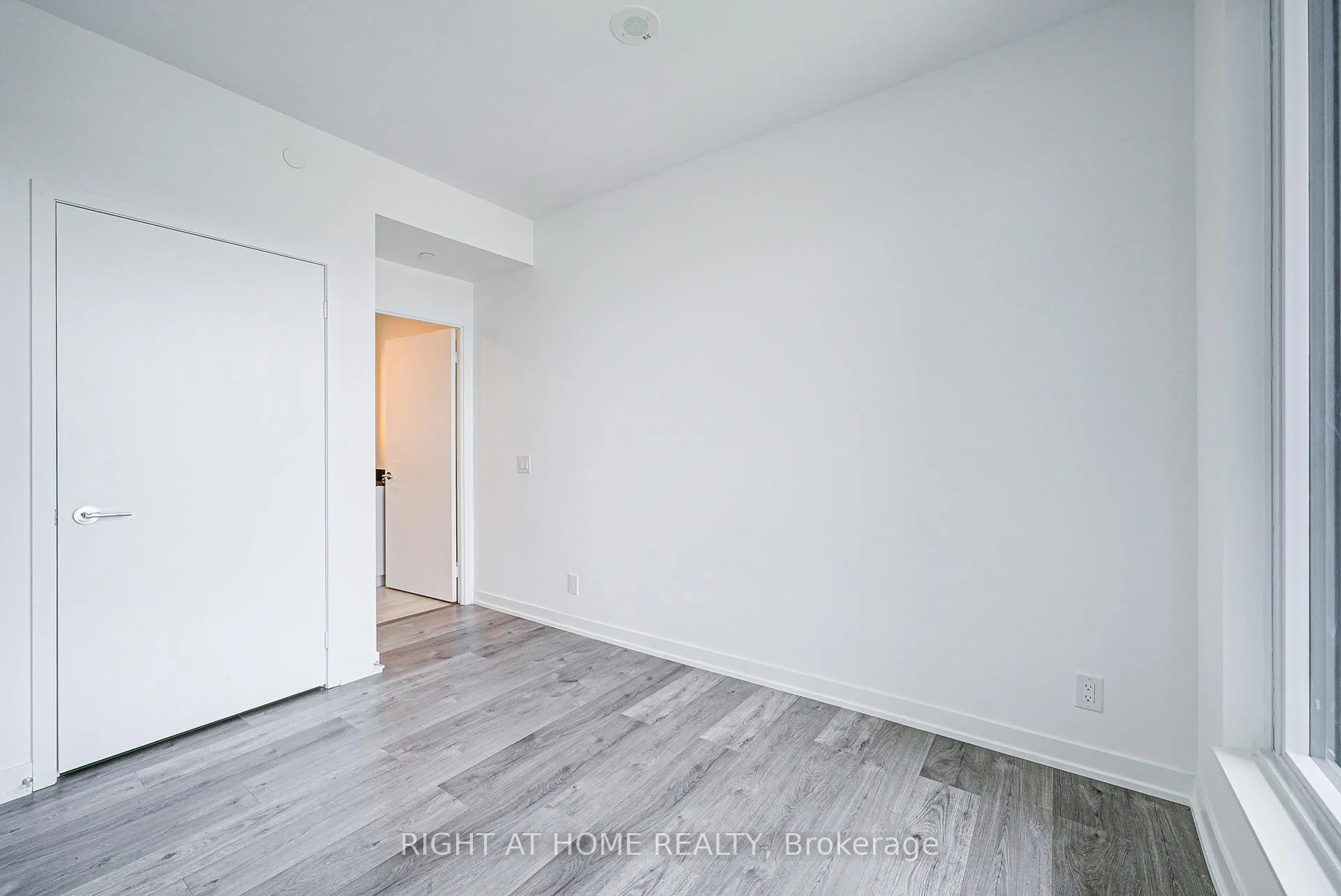 Photo 7 of Unit 603, 285 Dufferin Street, Toronto, South Parkdale — HOMEH