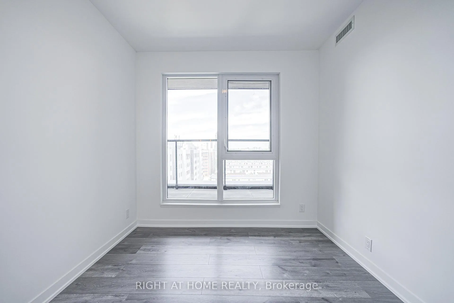 Photo 8 of Unit 603, 285 Dufferin Street, Toronto, South Parkdale — HOMEH