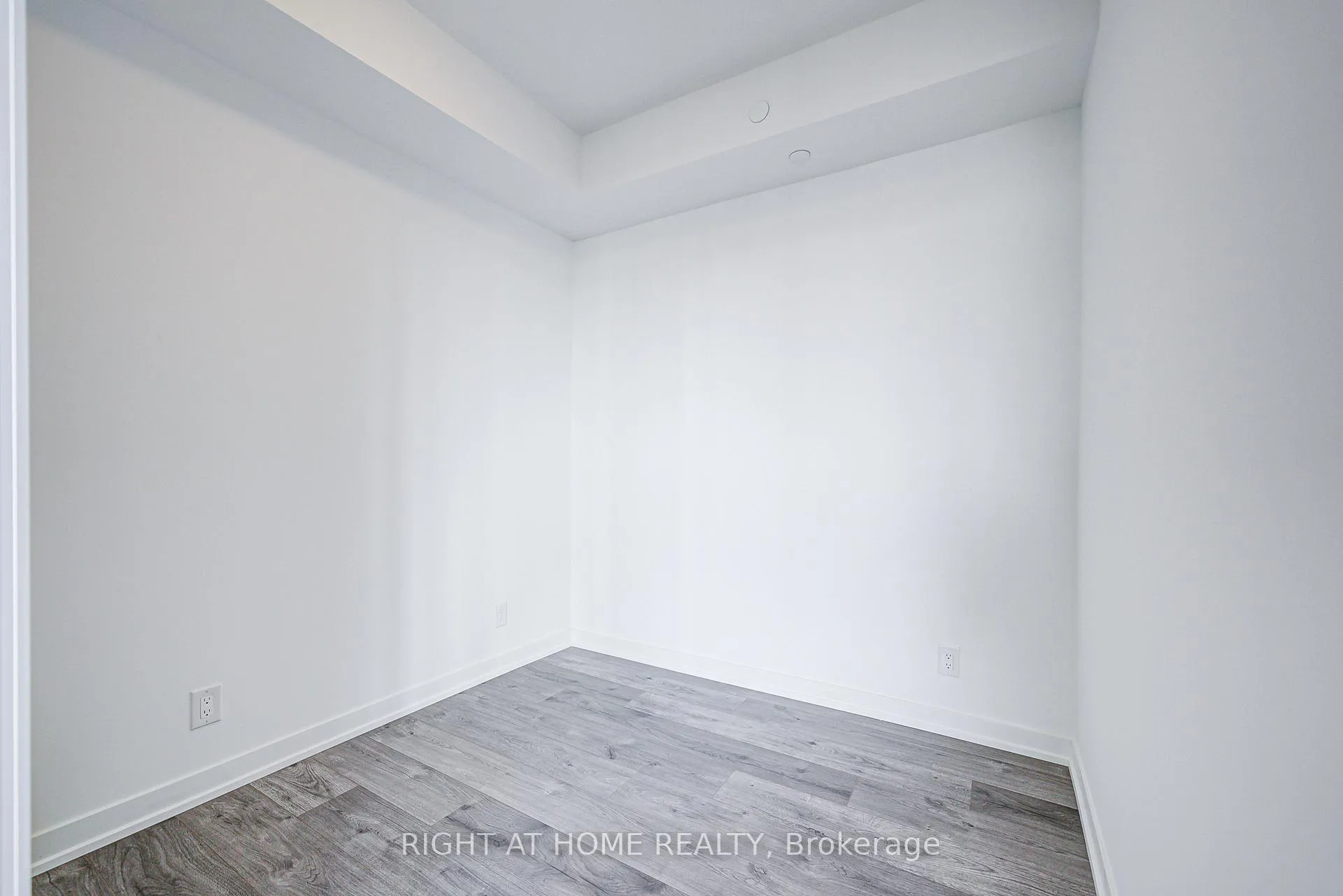 Photo 11 of Unit 603, 285 Dufferin Street, Toronto, South Parkdale — HOMEH