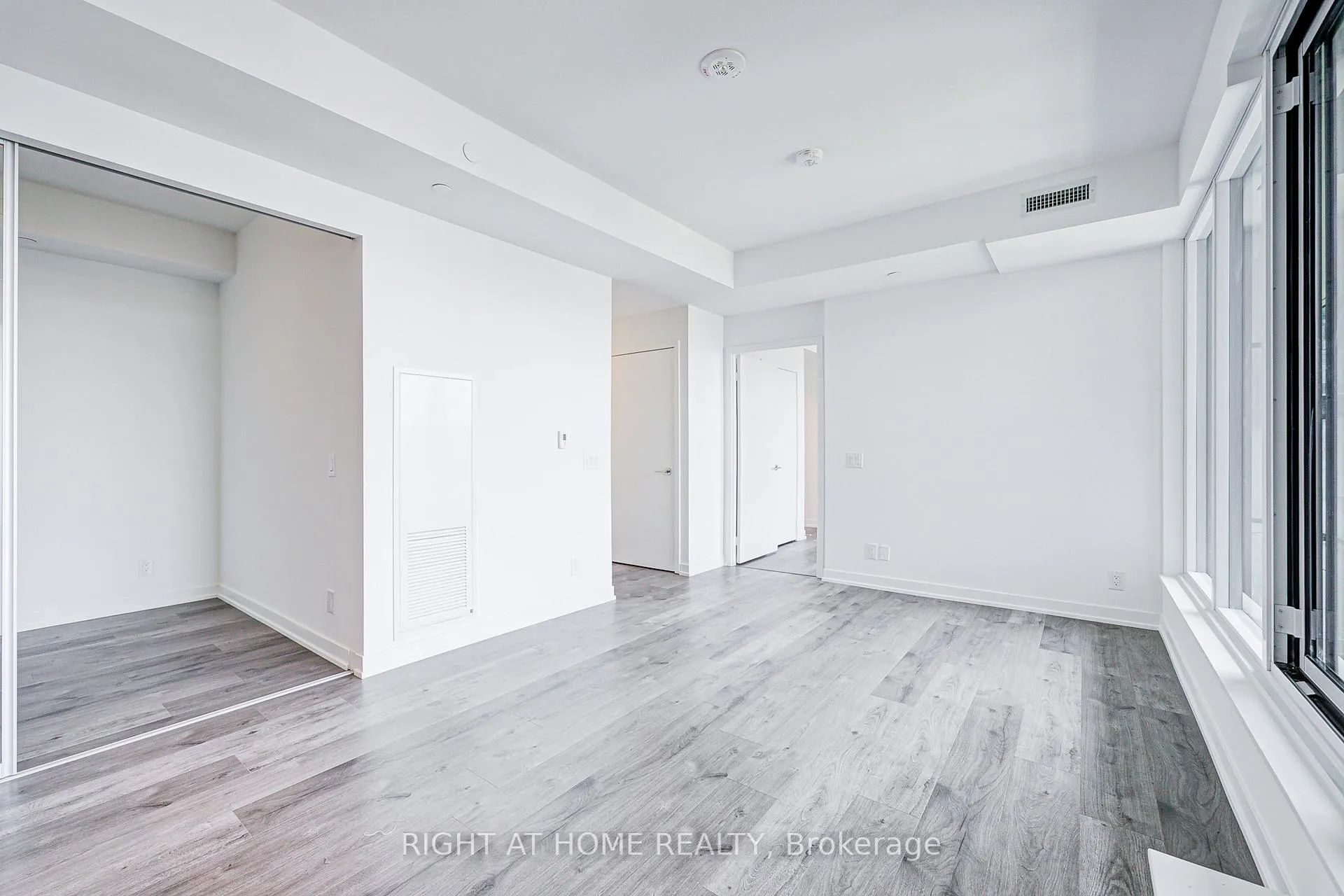 Photo 17 of Unit 603, 285 Dufferin Street, Toronto, South Parkdale — HOMEH