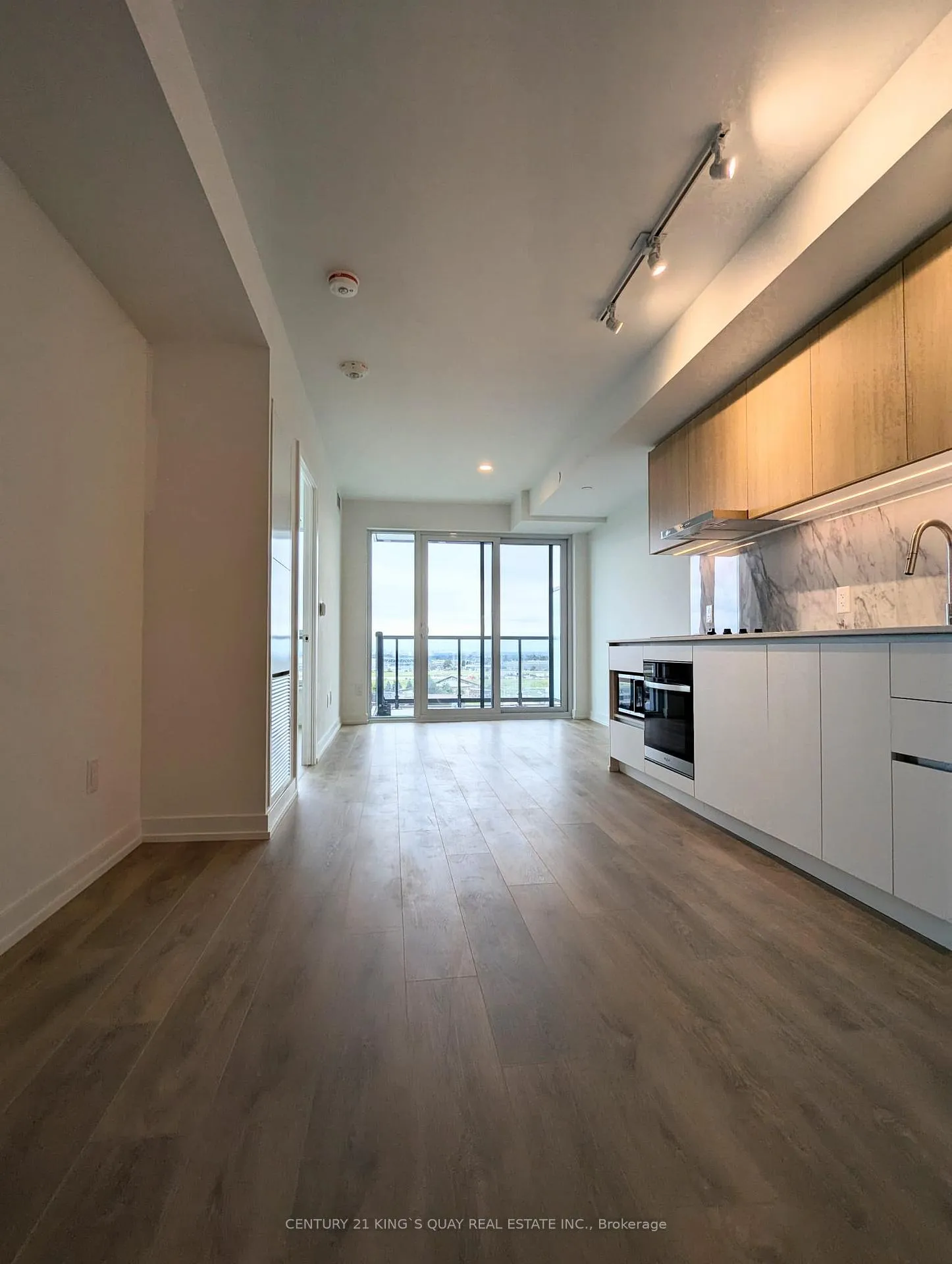Photo 6 of Unit 1908, 127 Broadway Avenue, Toronto, Mount Pleasant West — HOMEH