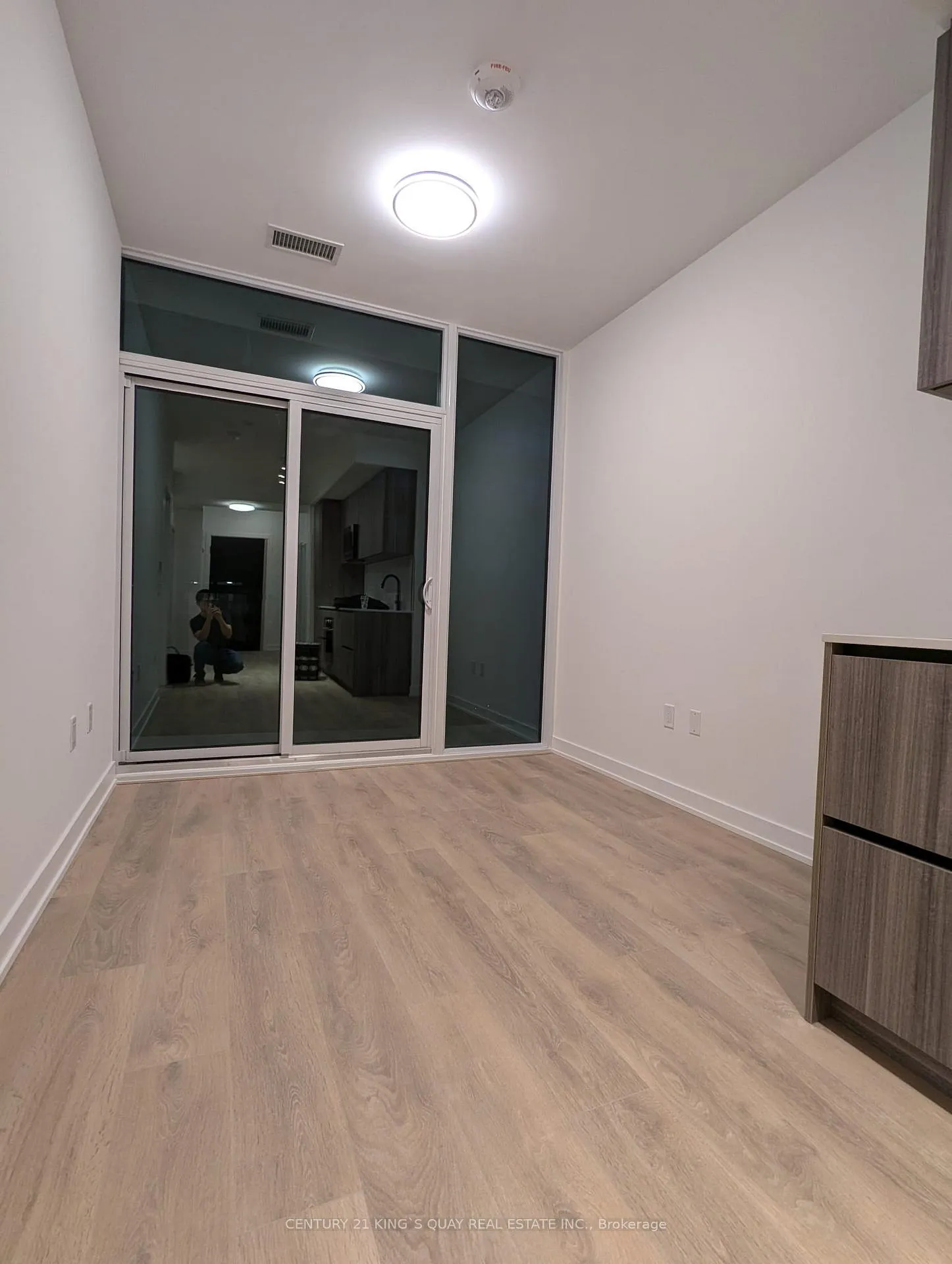 Photo 7 of Unit 1908, 127 Broadway Avenue, Toronto, Mount Pleasant West — HOMEH