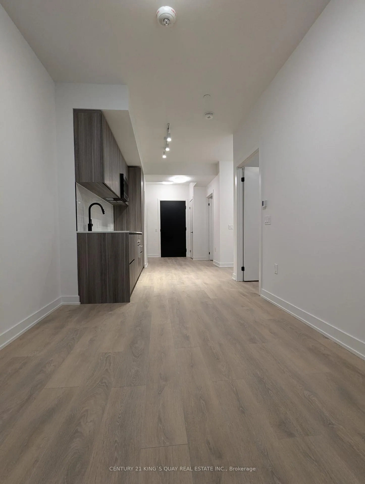 Photo 9 of Unit 1908, 127 Broadway Avenue, Toronto, Mount Pleasant West — HOMEH