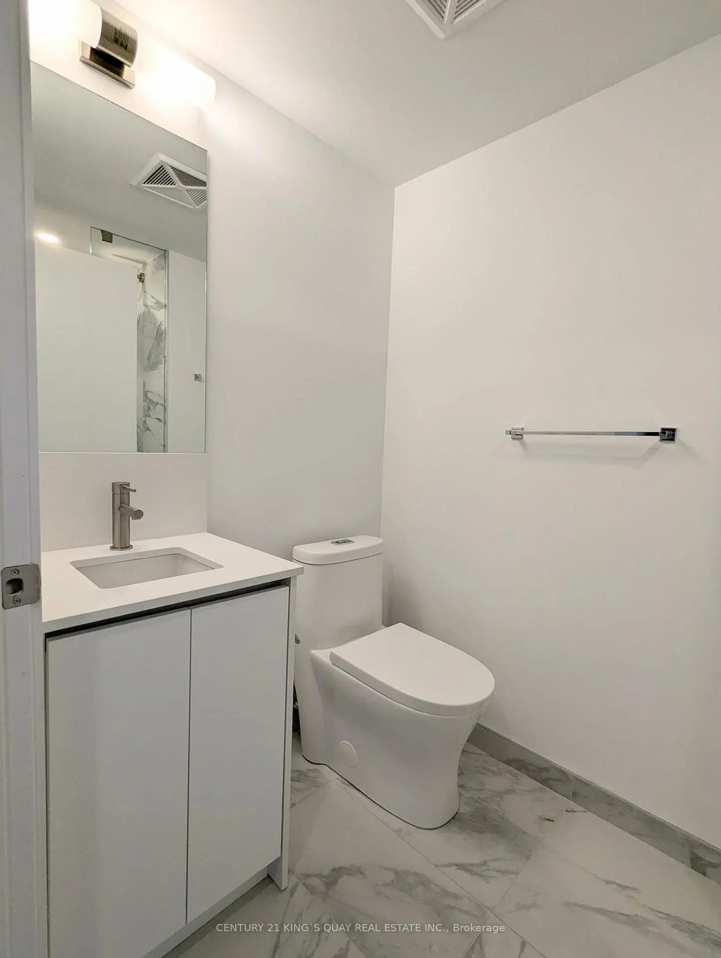 Photo 14 of Unit 1908, 127 Broadway Avenue, Toronto, Mount Pleasant West — HOMEH