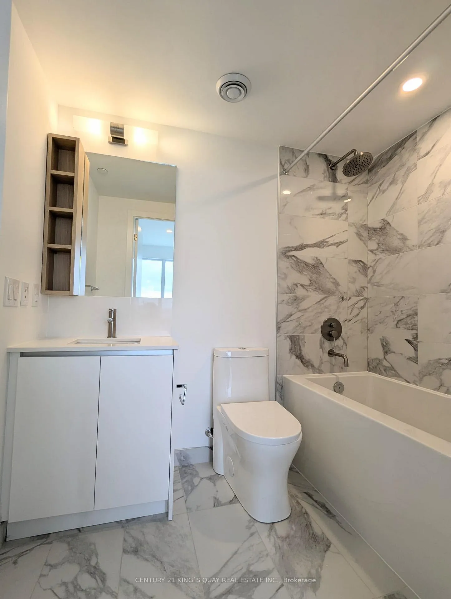 Photo 22 of Unit 1908, 127 Broadway Avenue, Toronto, Mount Pleasant West — HOMEH