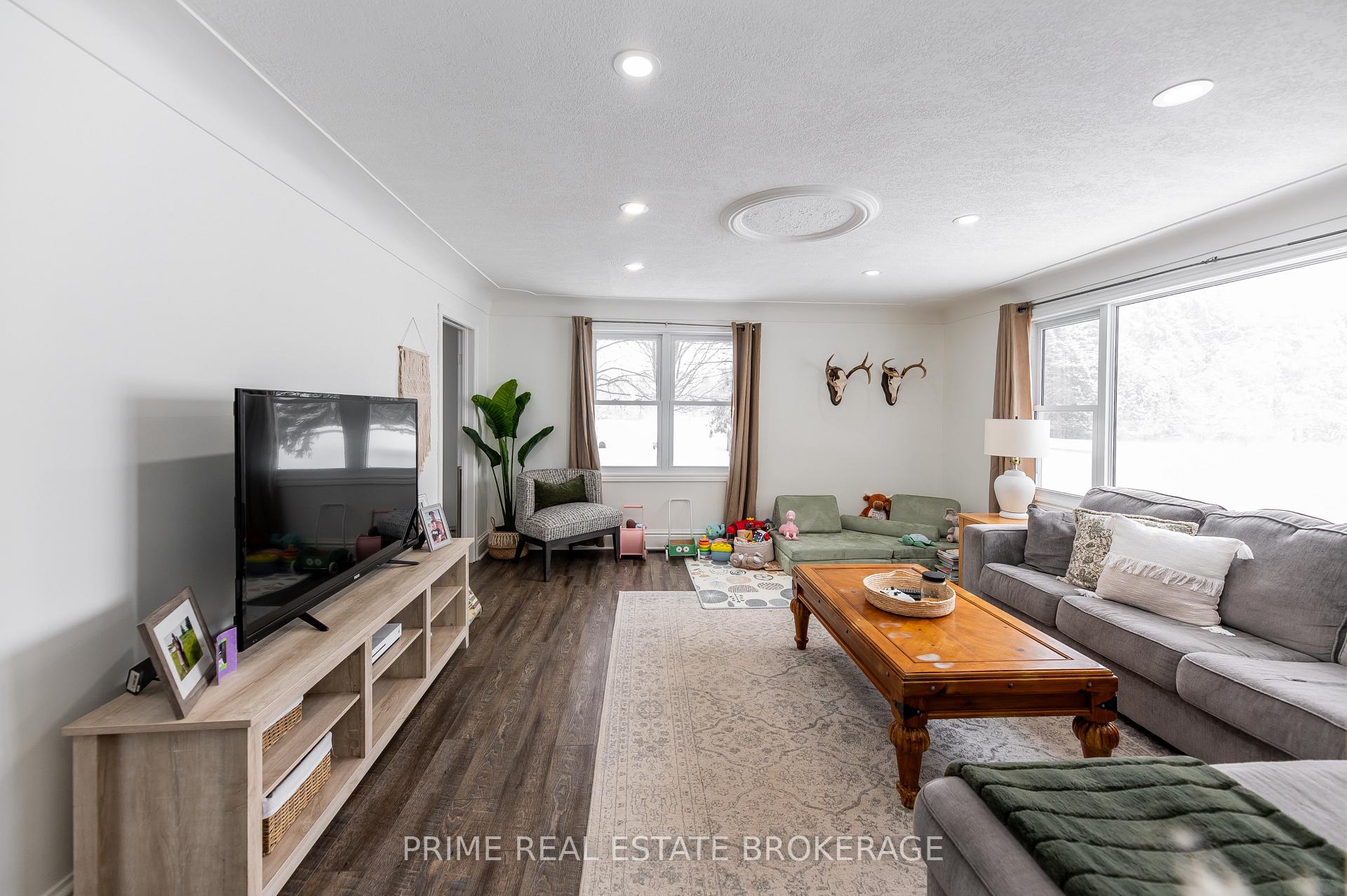 Photo 11 of 46024 Sparta Line, Central Elgin, Sparta — HOMEH