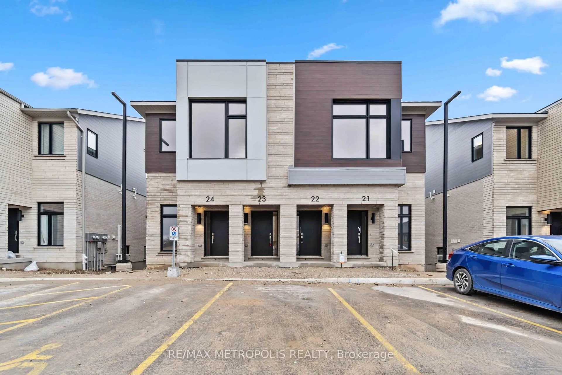 Photo 1 of Unit 23, 15 Stauffer Woods Trail, Kitchener — HOMEH
