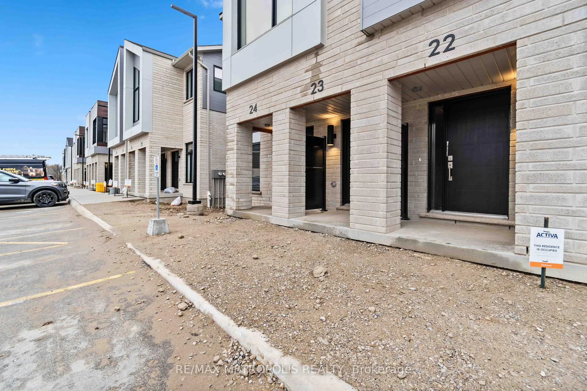 Photo 2 of Unit 23, 15 Stauffer Woods Trail, Kitchener — HOMEH