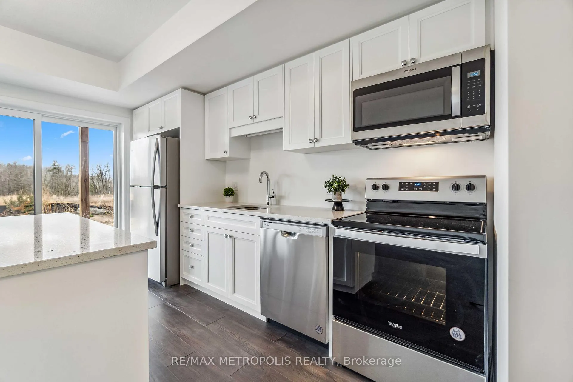 Photo 8 of Unit 23, 15 Stauffer Woods Trail, Kitchener — HOMEH