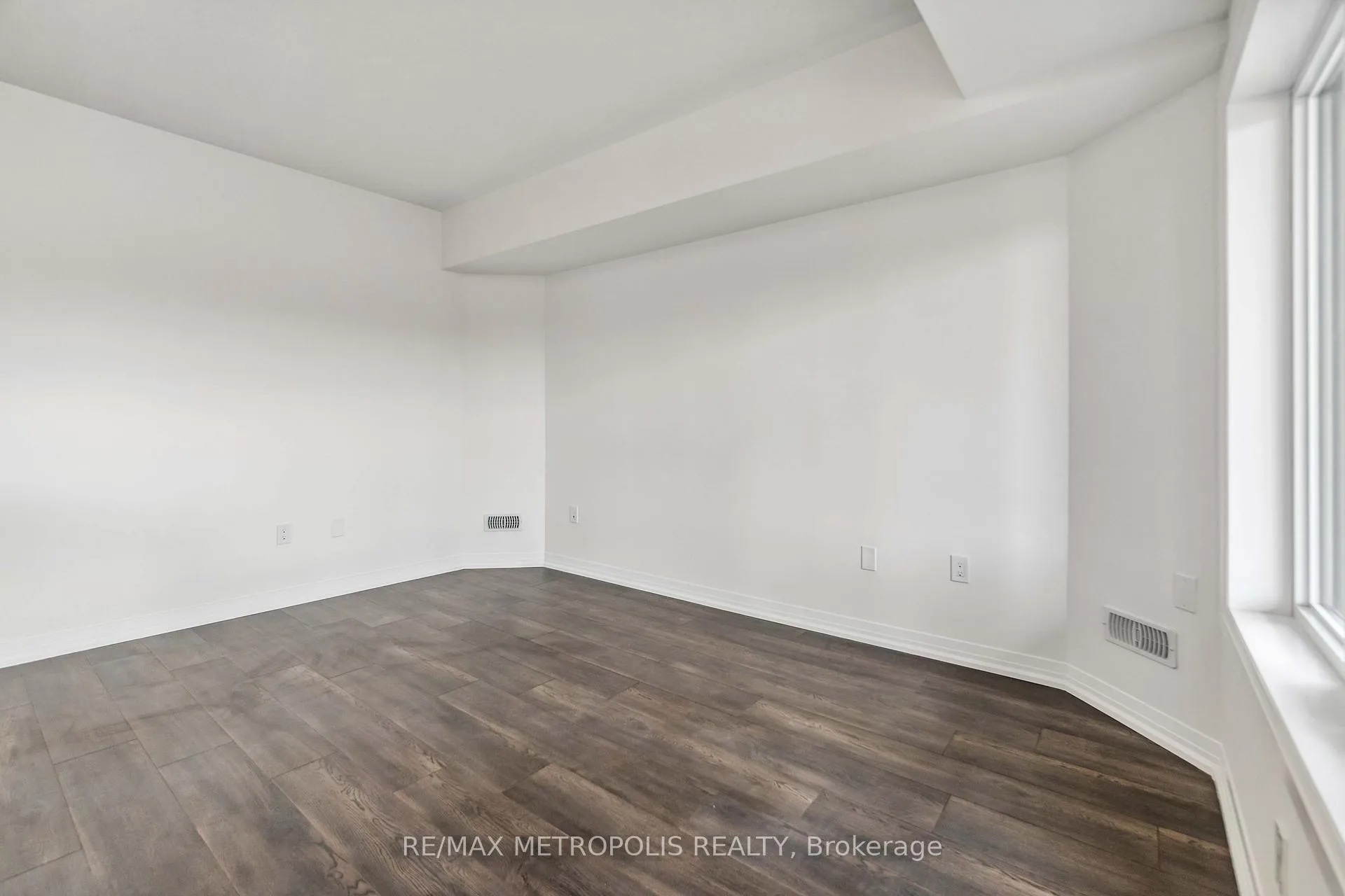 Photo 19 of Unit 23, 15 Stauffer Woods Trail, Kitchener — HOMEH
