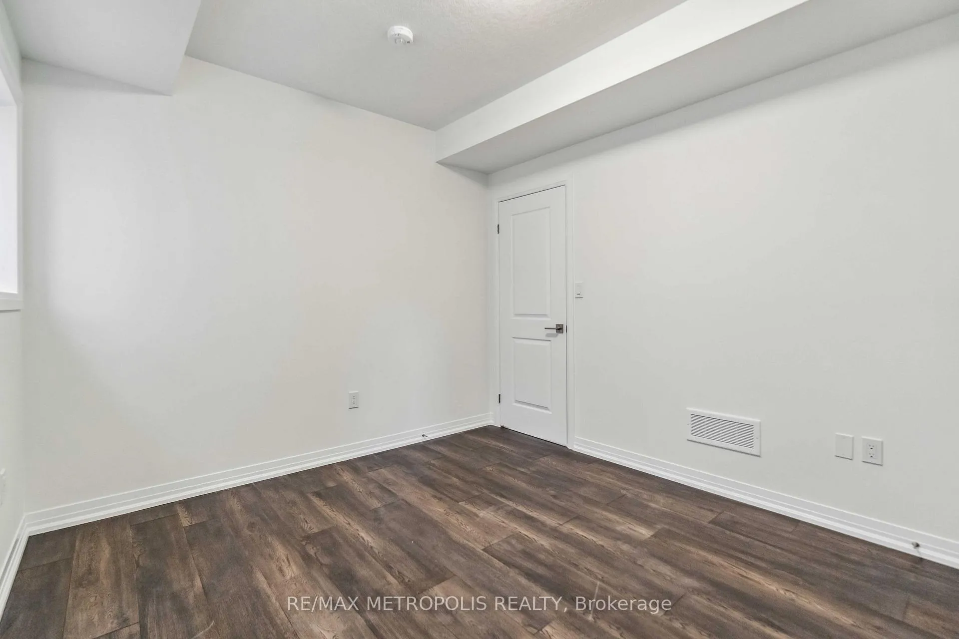 Photo 32 of Unit 23, 15 Stauffer Woods Trail, Kitchener — HOMEH