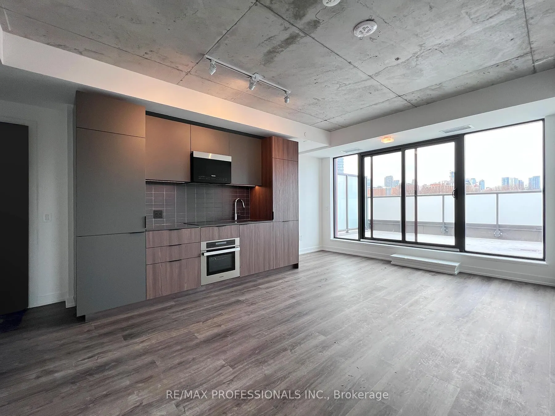 Photo 2 of Unit 409, 28 Eastern Avenue, Toronto, Moss Park — HOMEH
