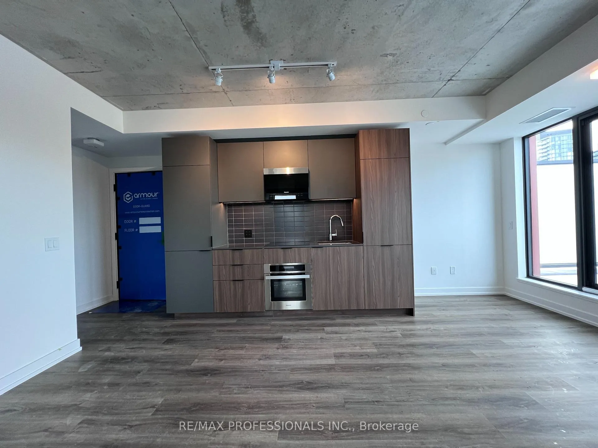 Photo 4 of Unit 409, 28 Eastern Avenue, Toronto, Moss Park — HOMEH