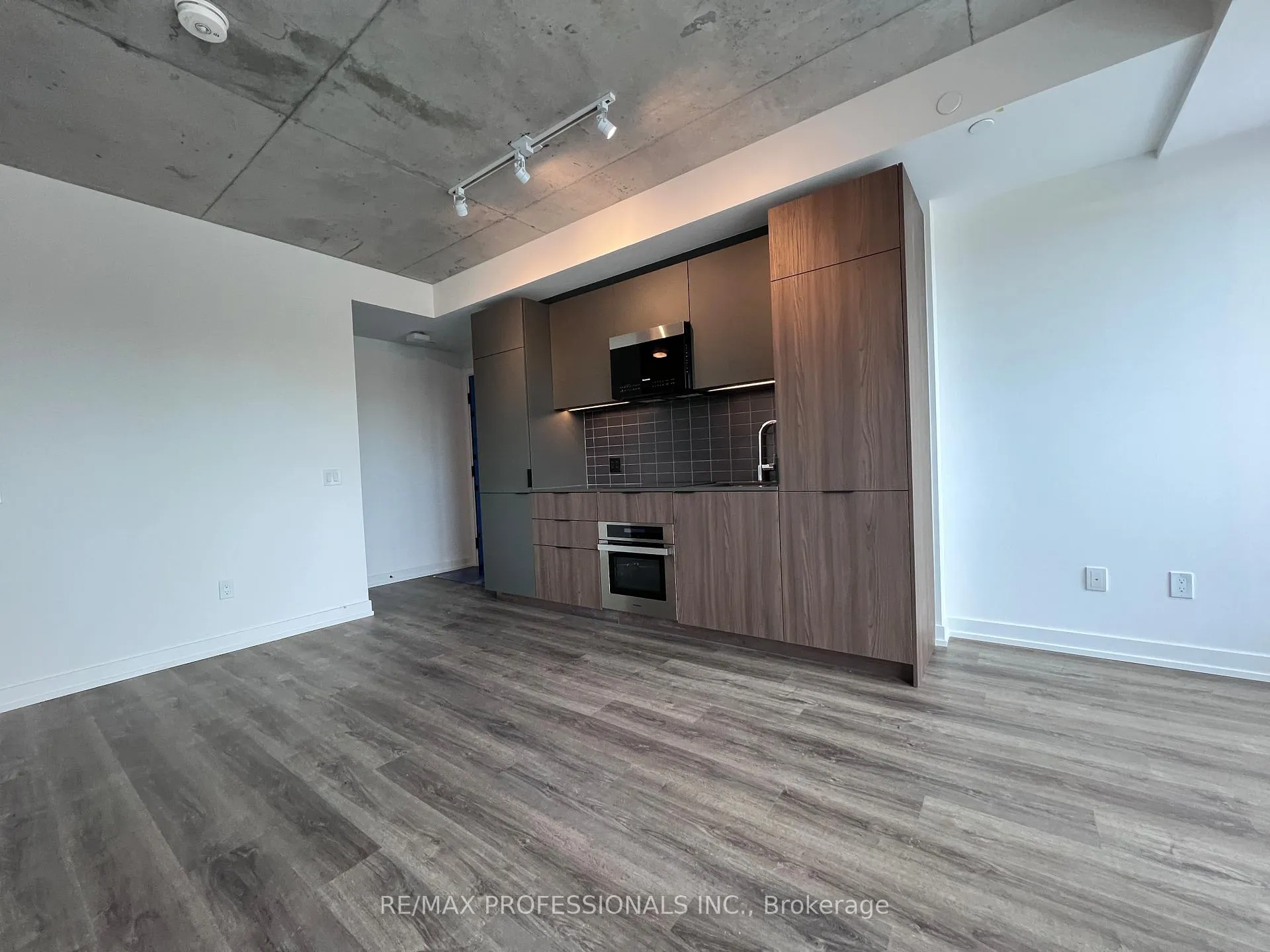 Photo 6 of Unit 409, 28 Eastern Avenue, Toronto, Moss Park — HOMEH