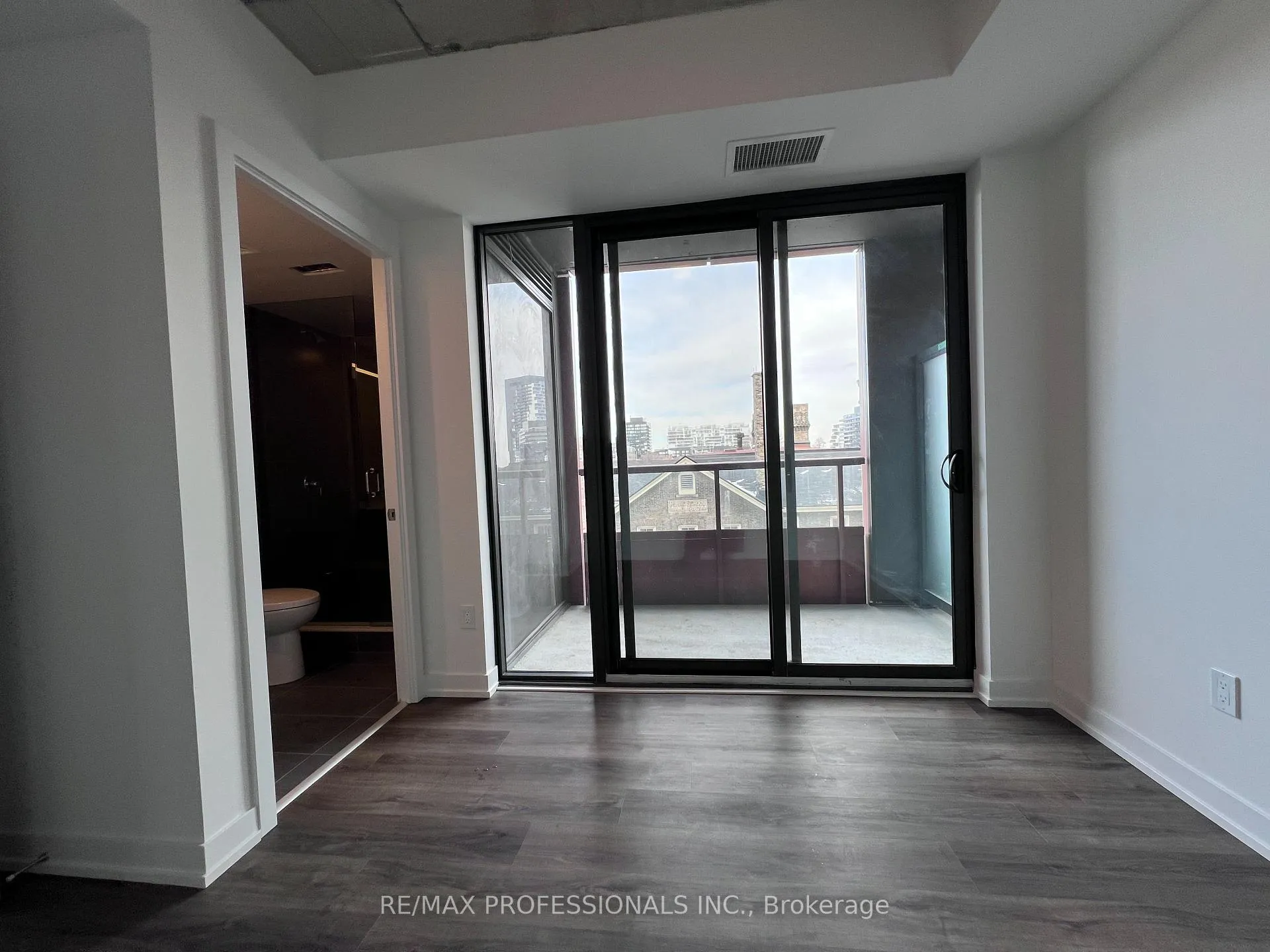 Photo 10 of Unit 409, 28 Eastern Avenue, Toronto, Moss Park — HOMEH
