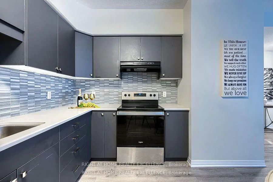 Photo 6 of 16 Vitality Drive, Kitchener, Huron Park — HOMEH
